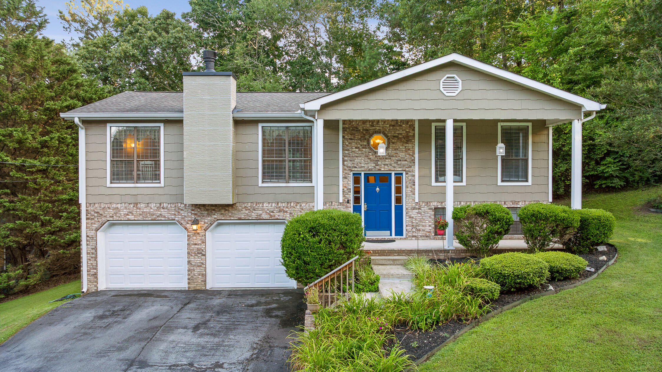 270 Rolling Meadows Drive