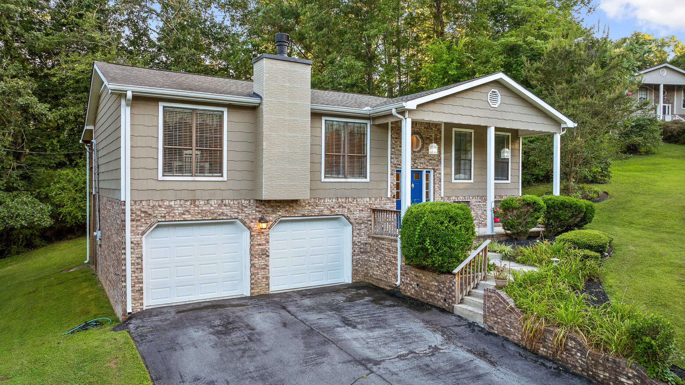 270 Rolling Meadows Drive