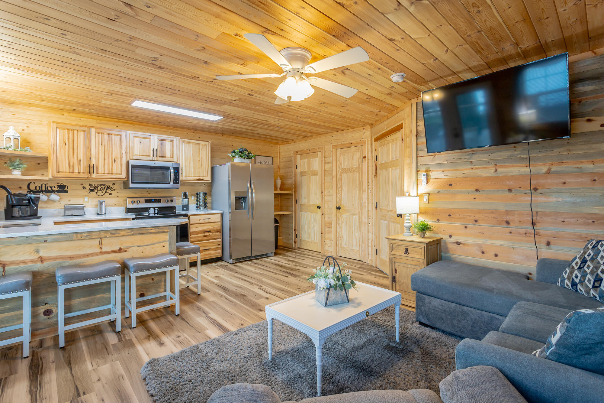 1370 Peggy Lane, A&B