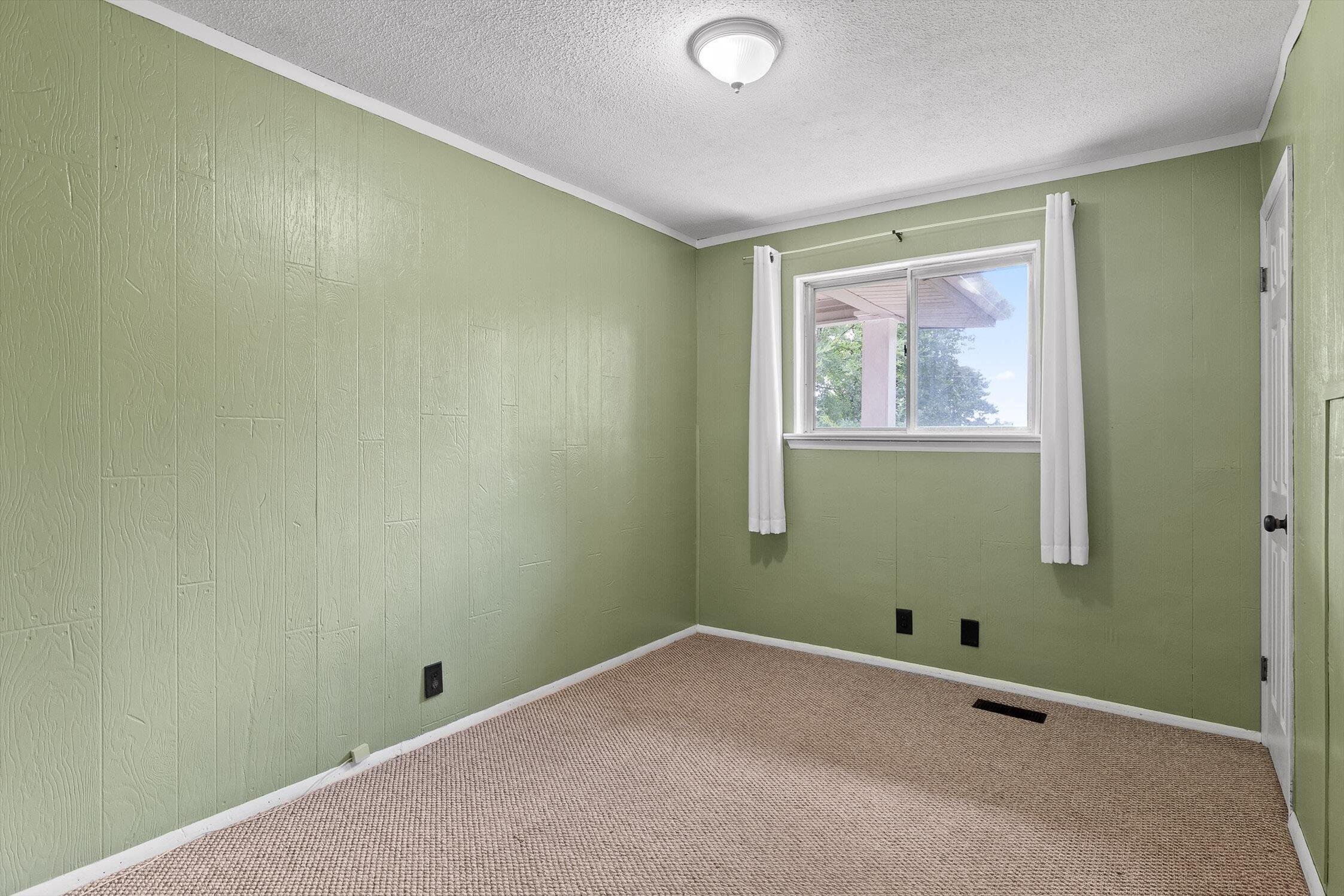 588 Tinker Bell Circle