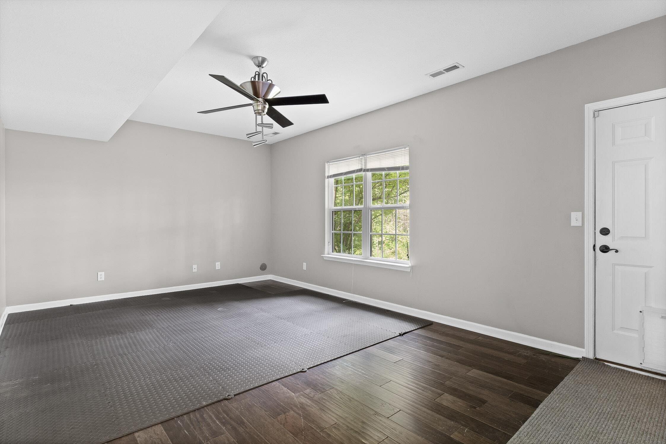 216 Carrigan Circle