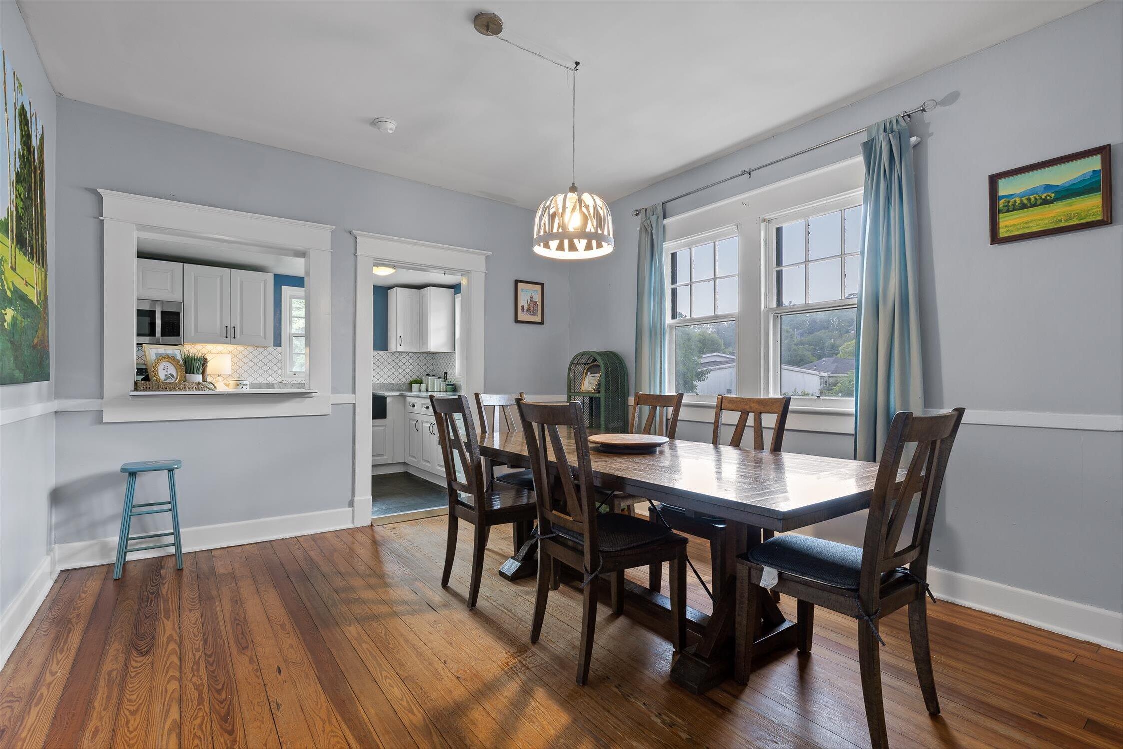 3208 Montview Drive