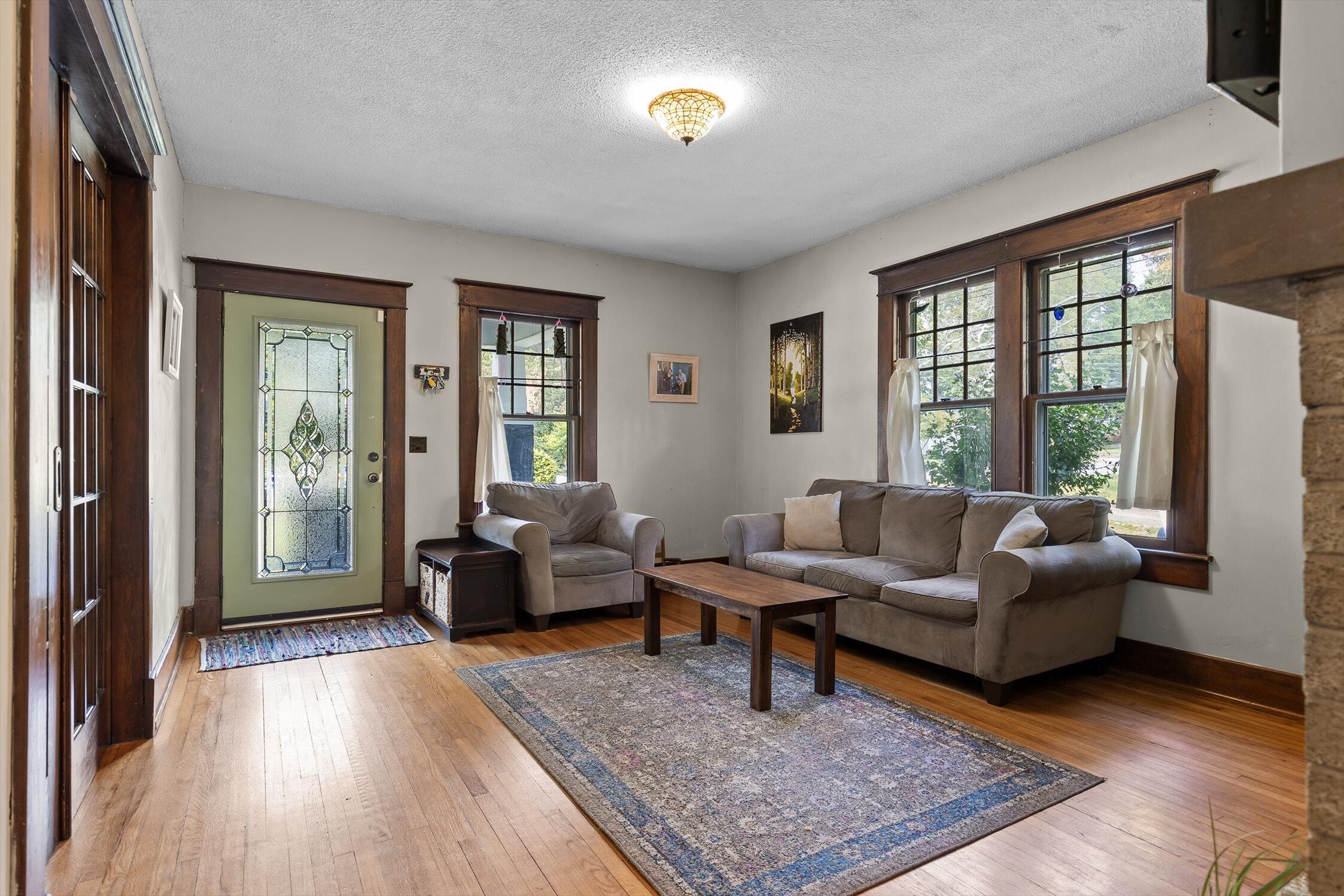 3208 Montview Drive