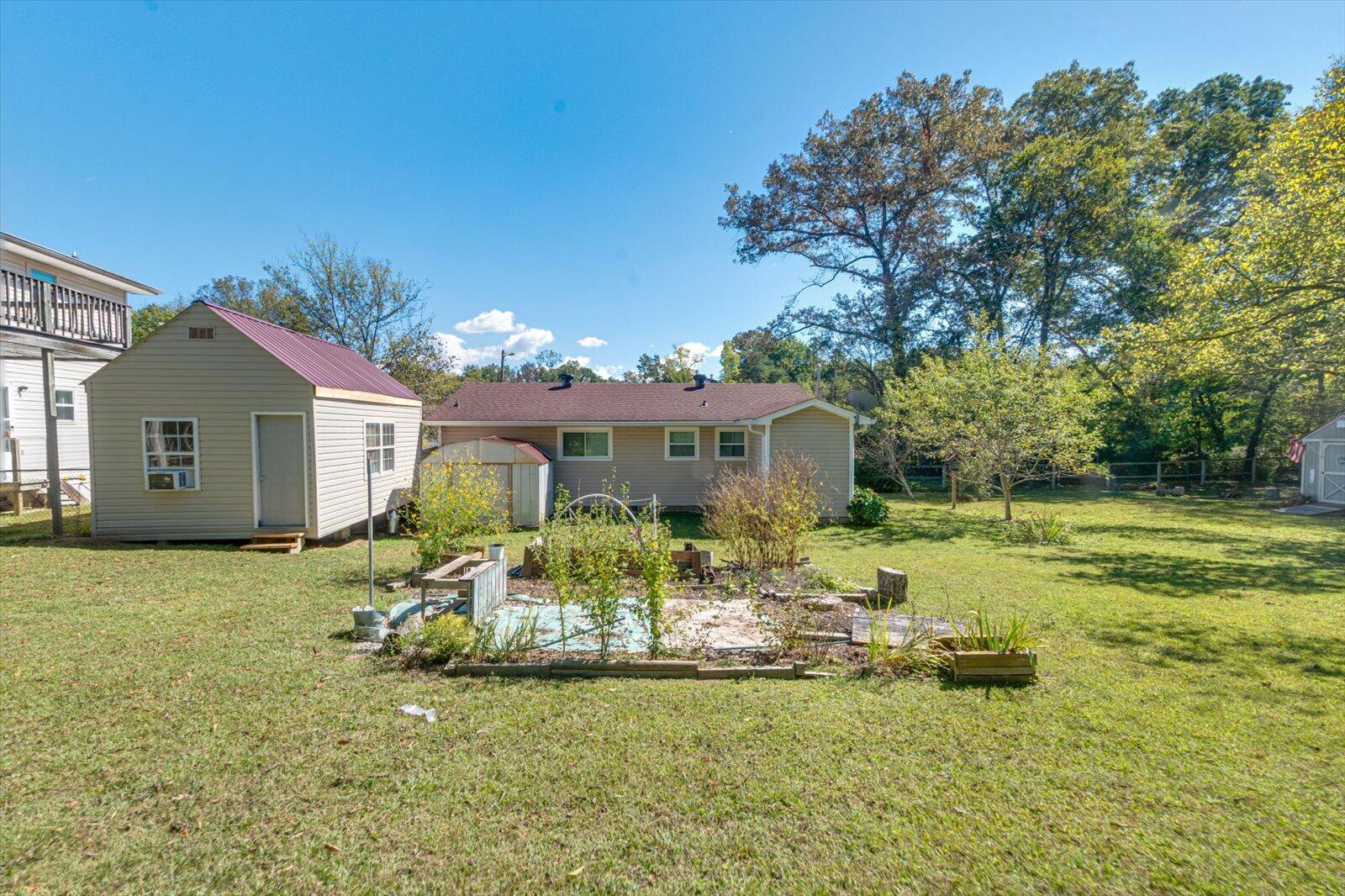 5131 Winding Lane
