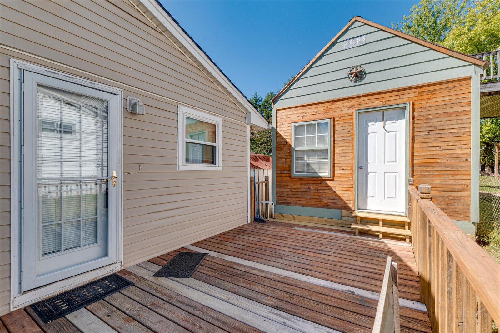 5131 Winding Lane