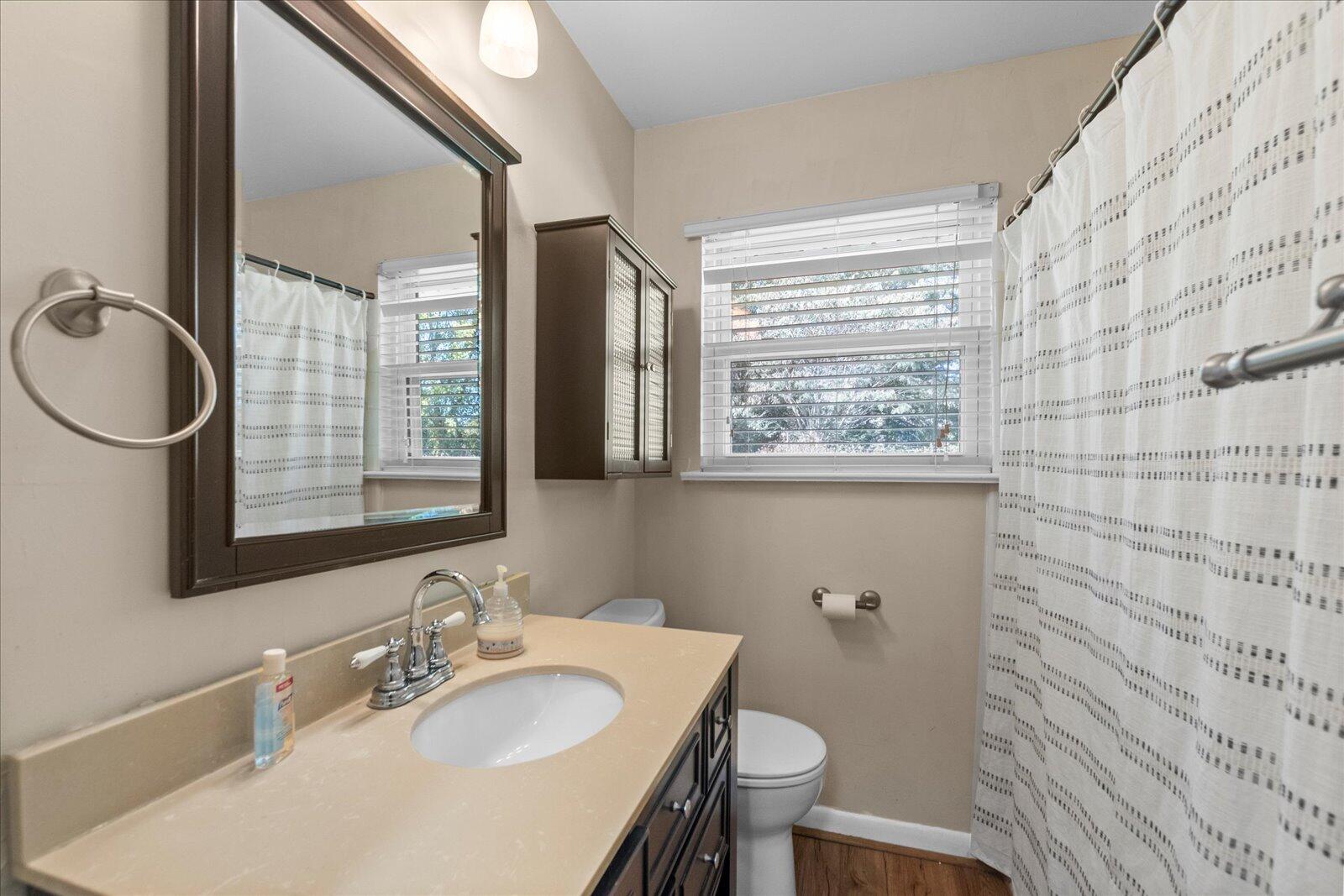 5131 Winding Lane