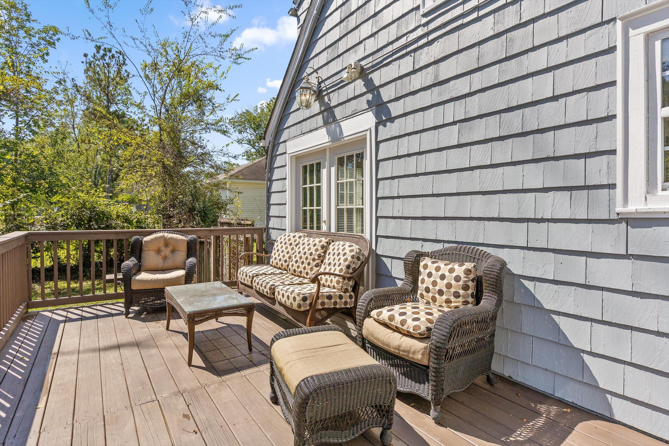 1046 Givens Road