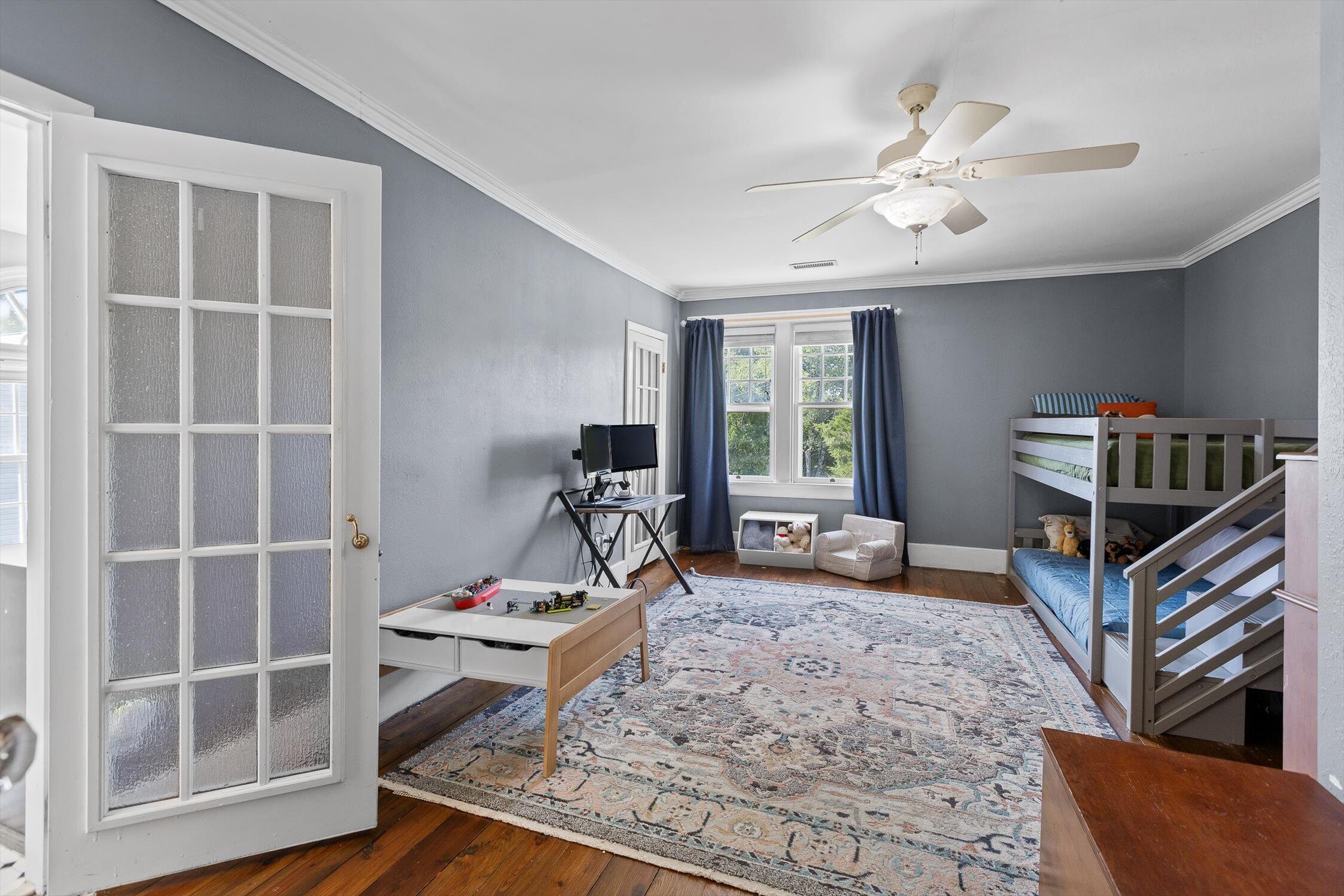 1046 Givens Road