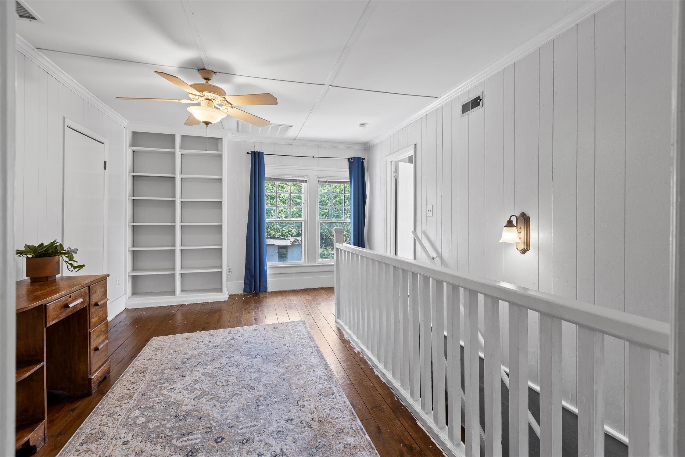 1046 Givens Road