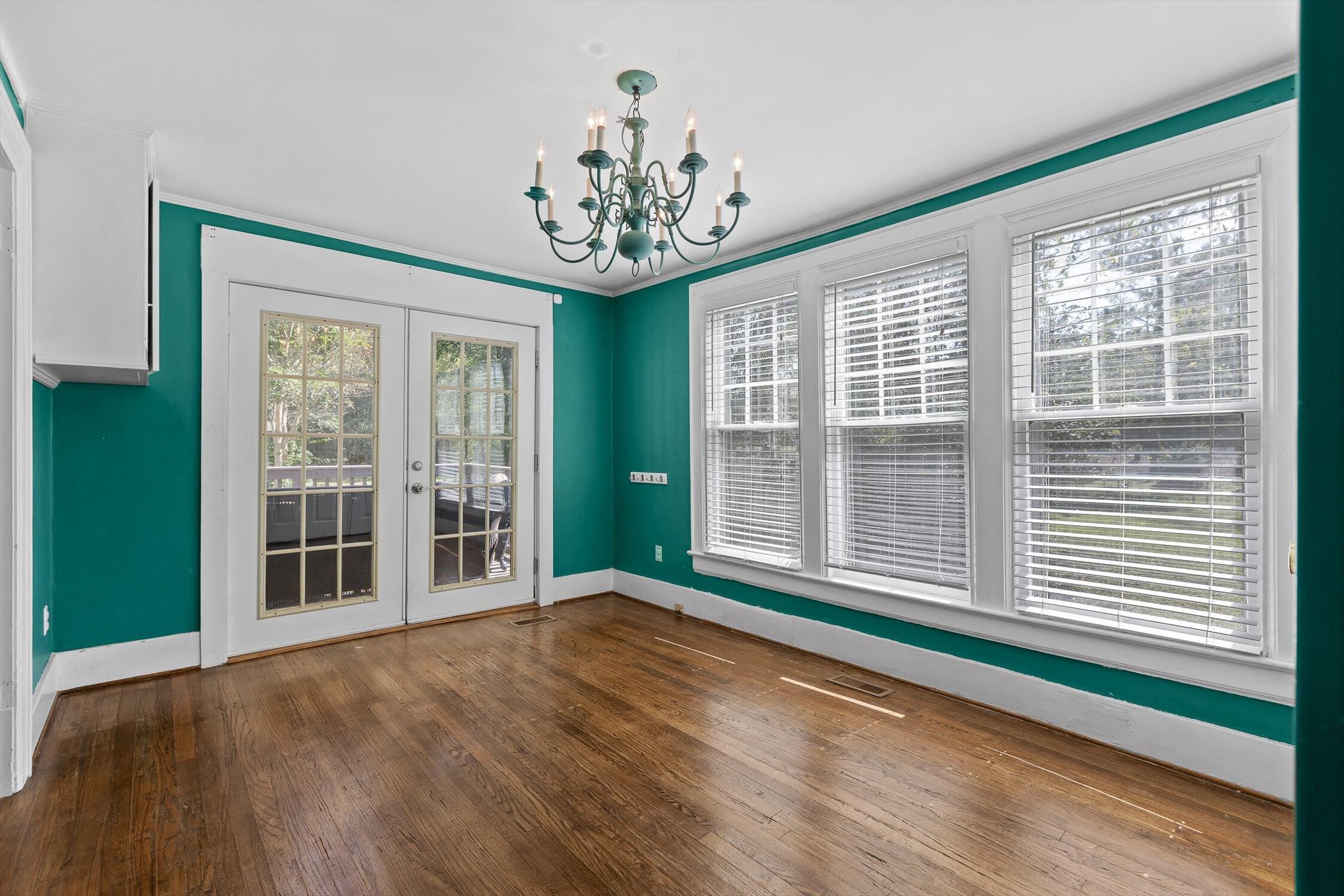 1046 Givens Road