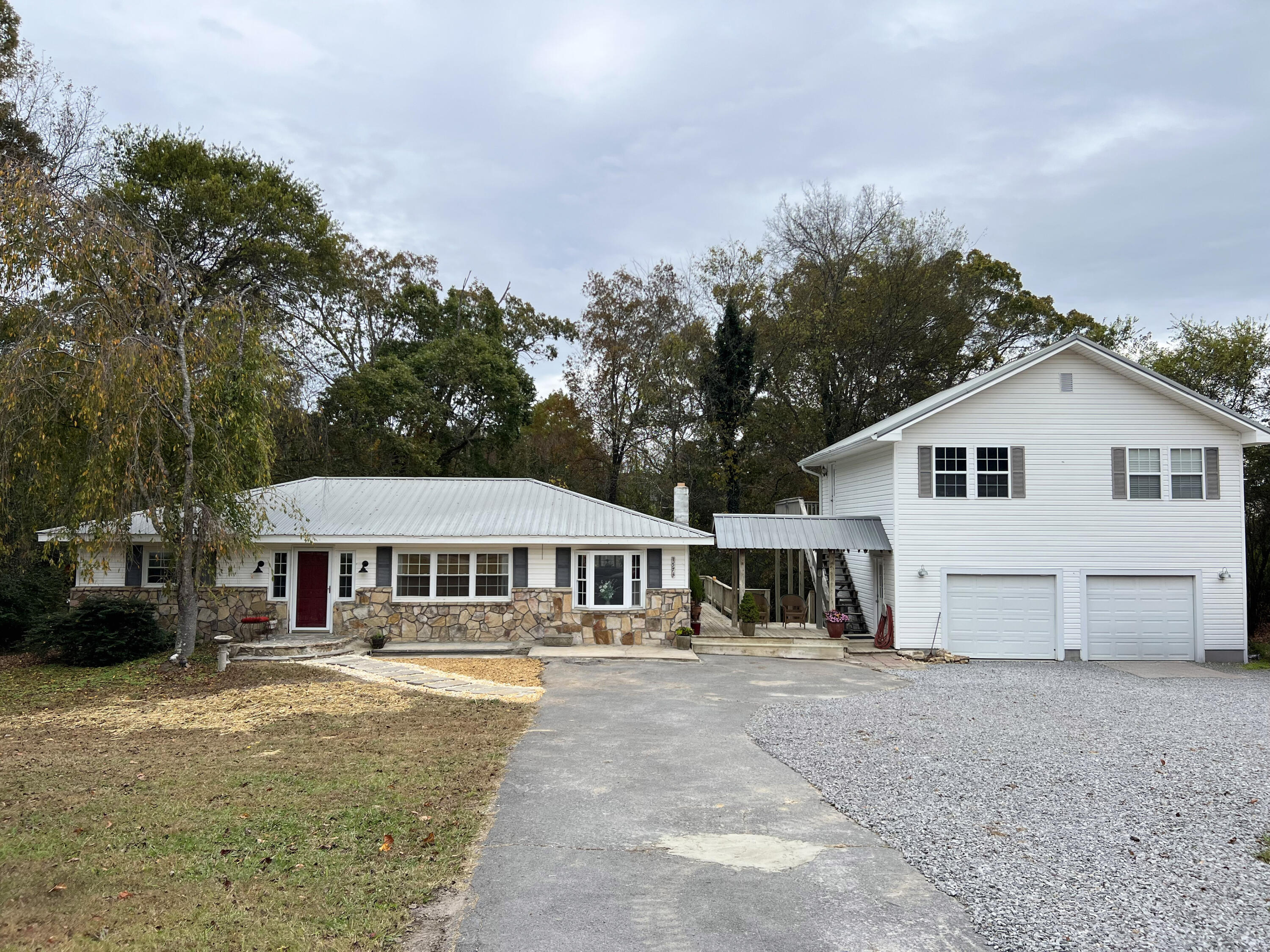 1573 Highway 157