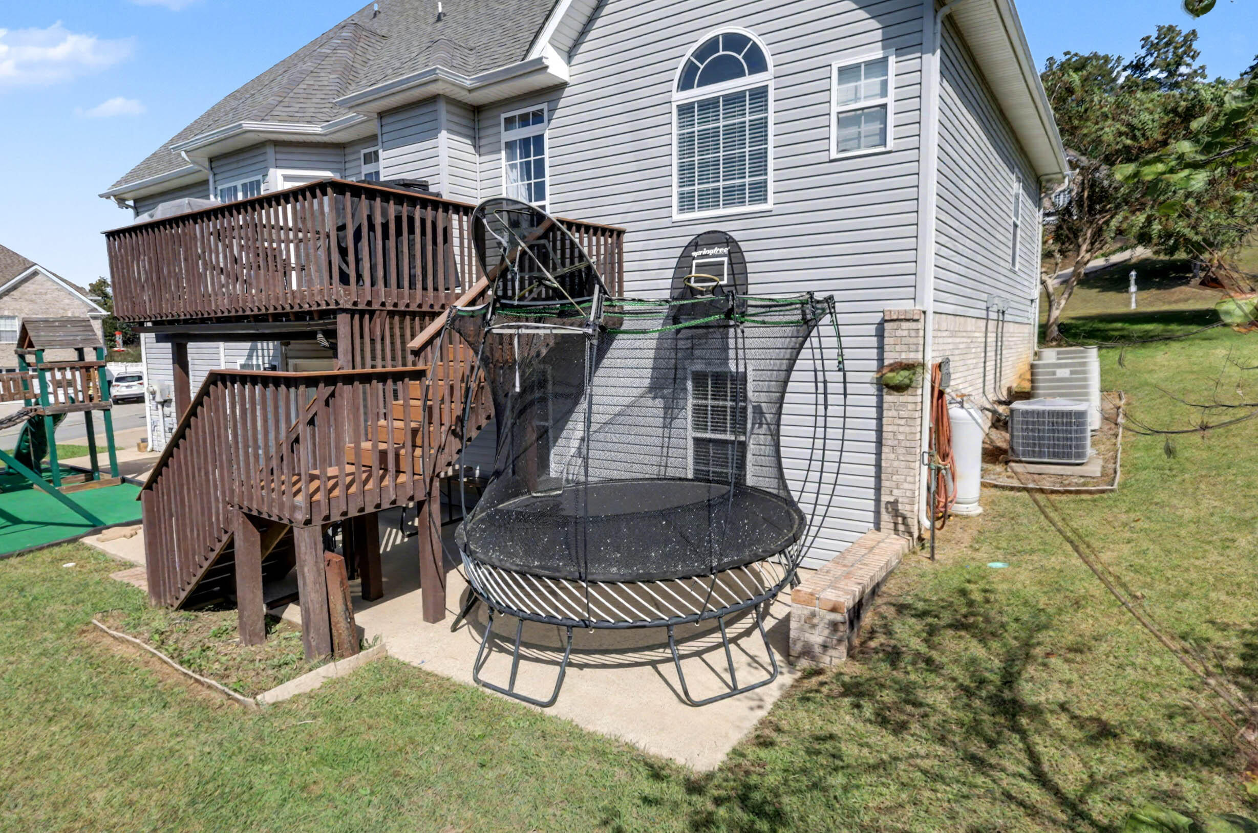 2290 Red Tail Lane