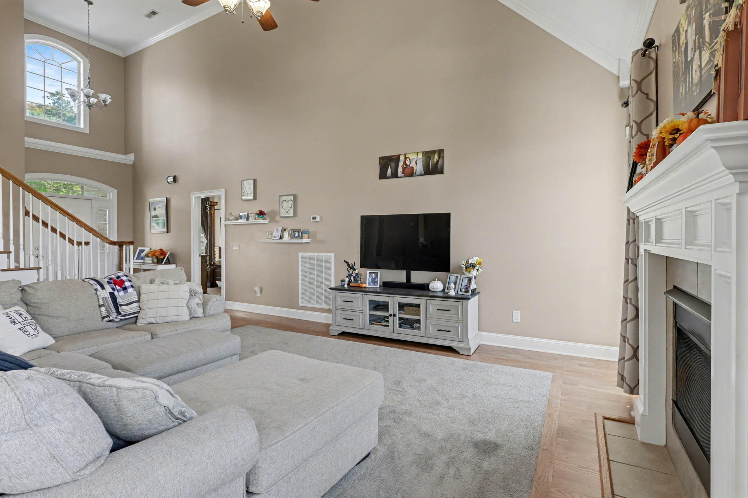 2290 Red Tail Lane