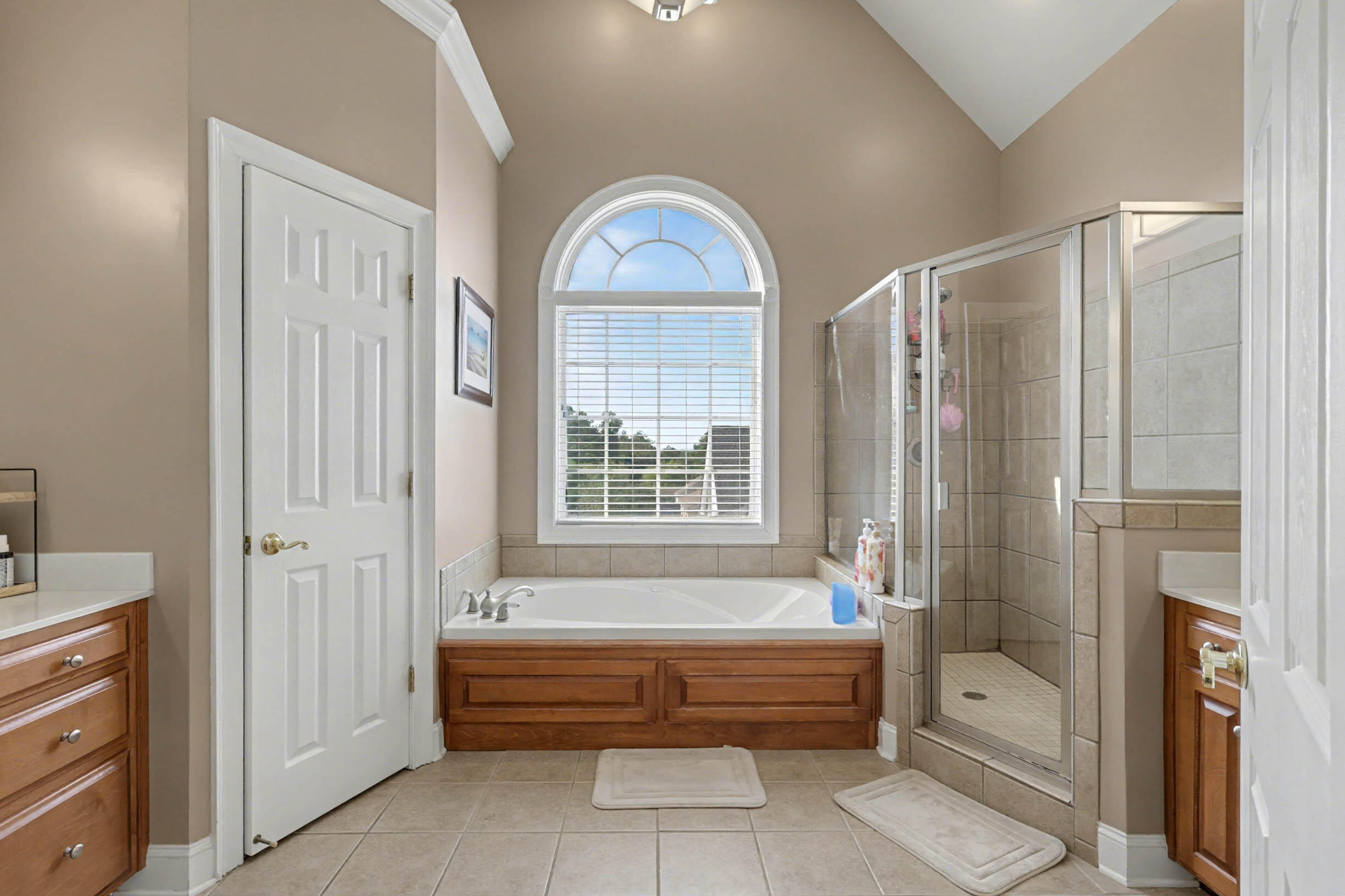 2290 Red Tail Lane