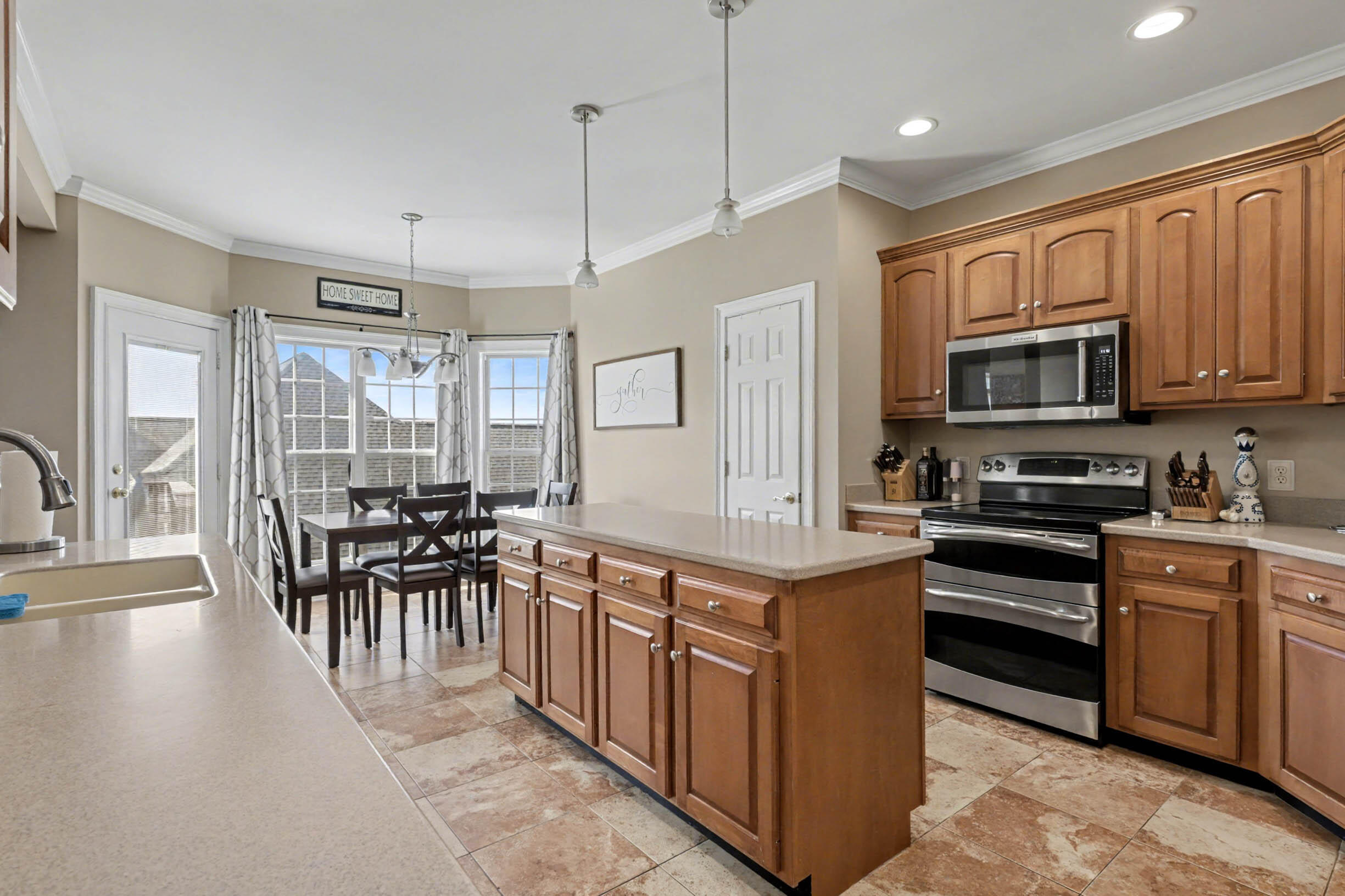 2290 Red Tail Lane