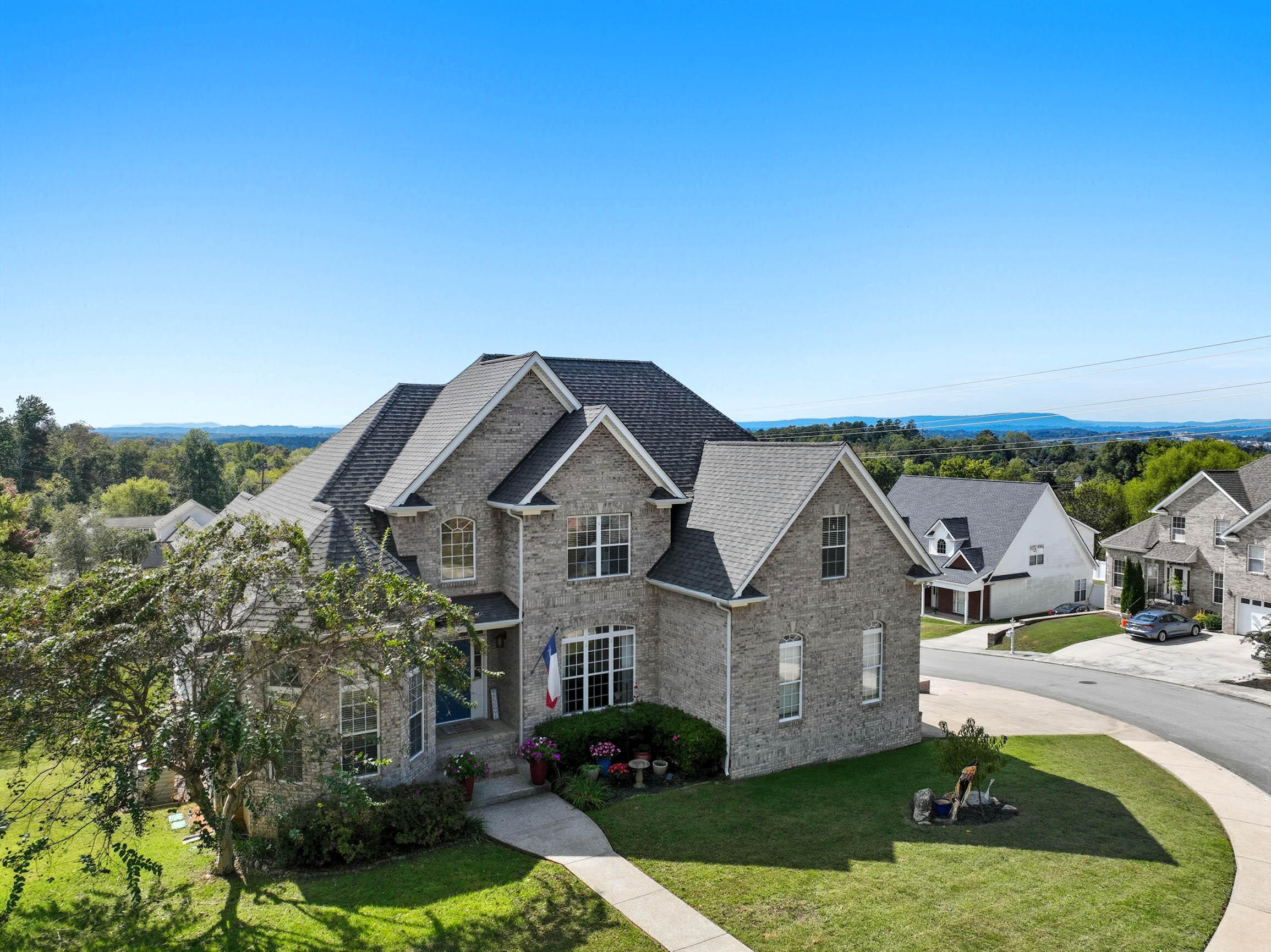 2290 Red Tail Lane