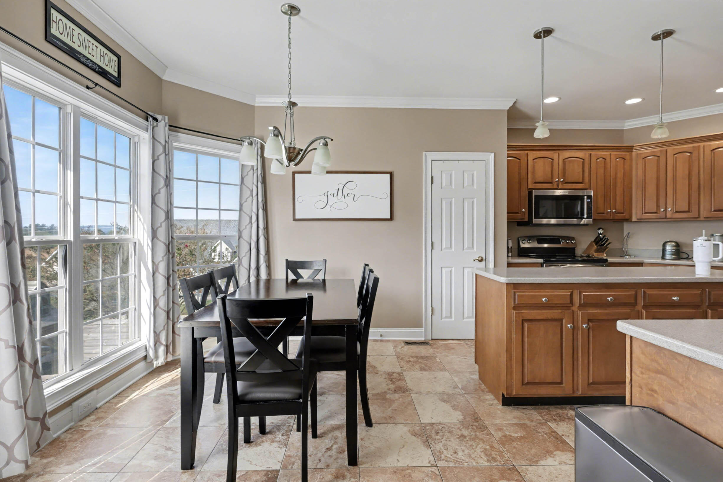 2290 Red Tail Lane