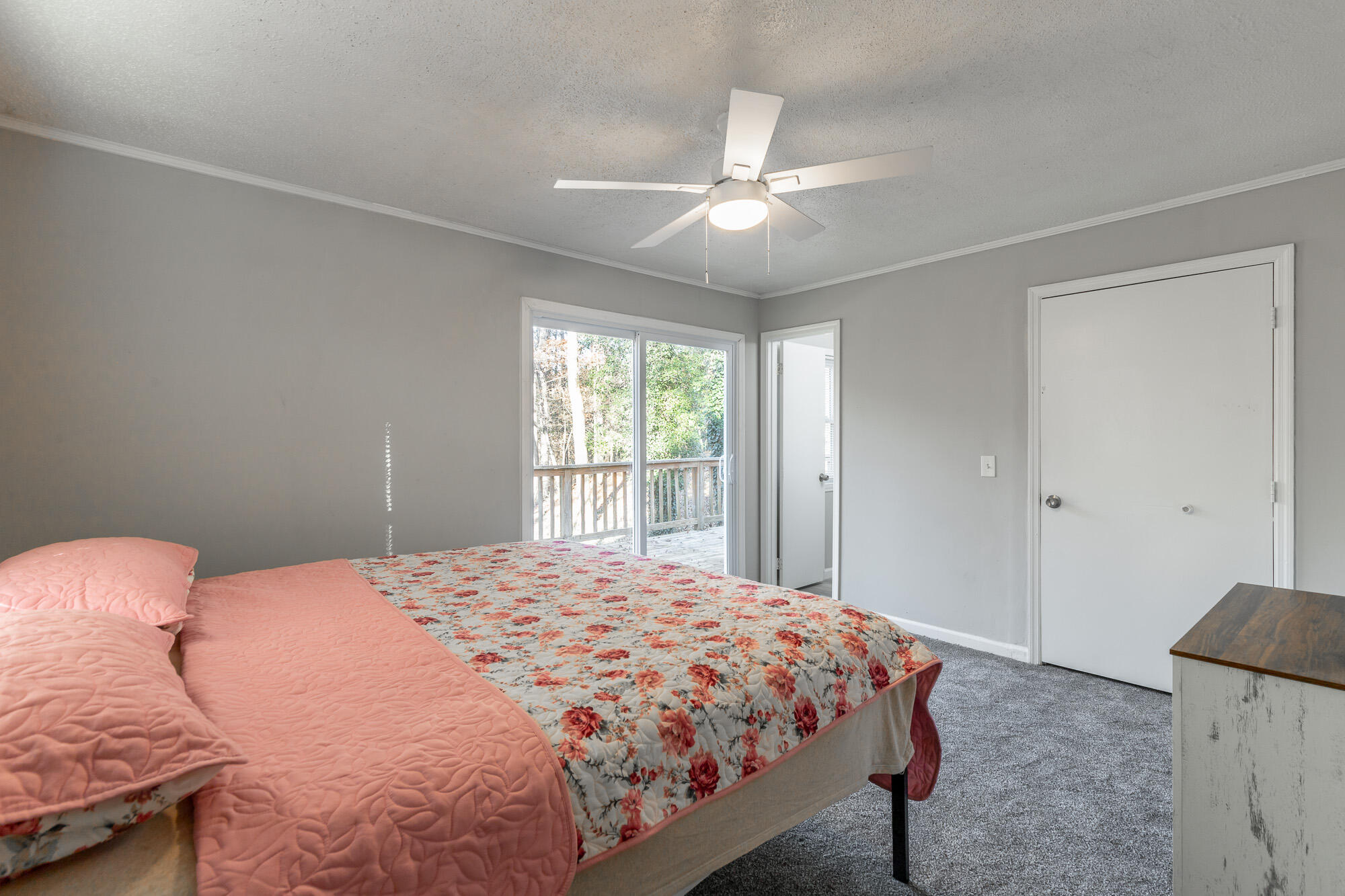 616 Pine Oaks Drive