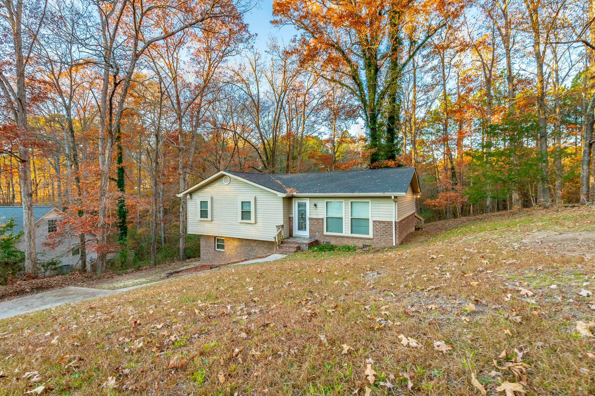 616 Pine Oaks Drive