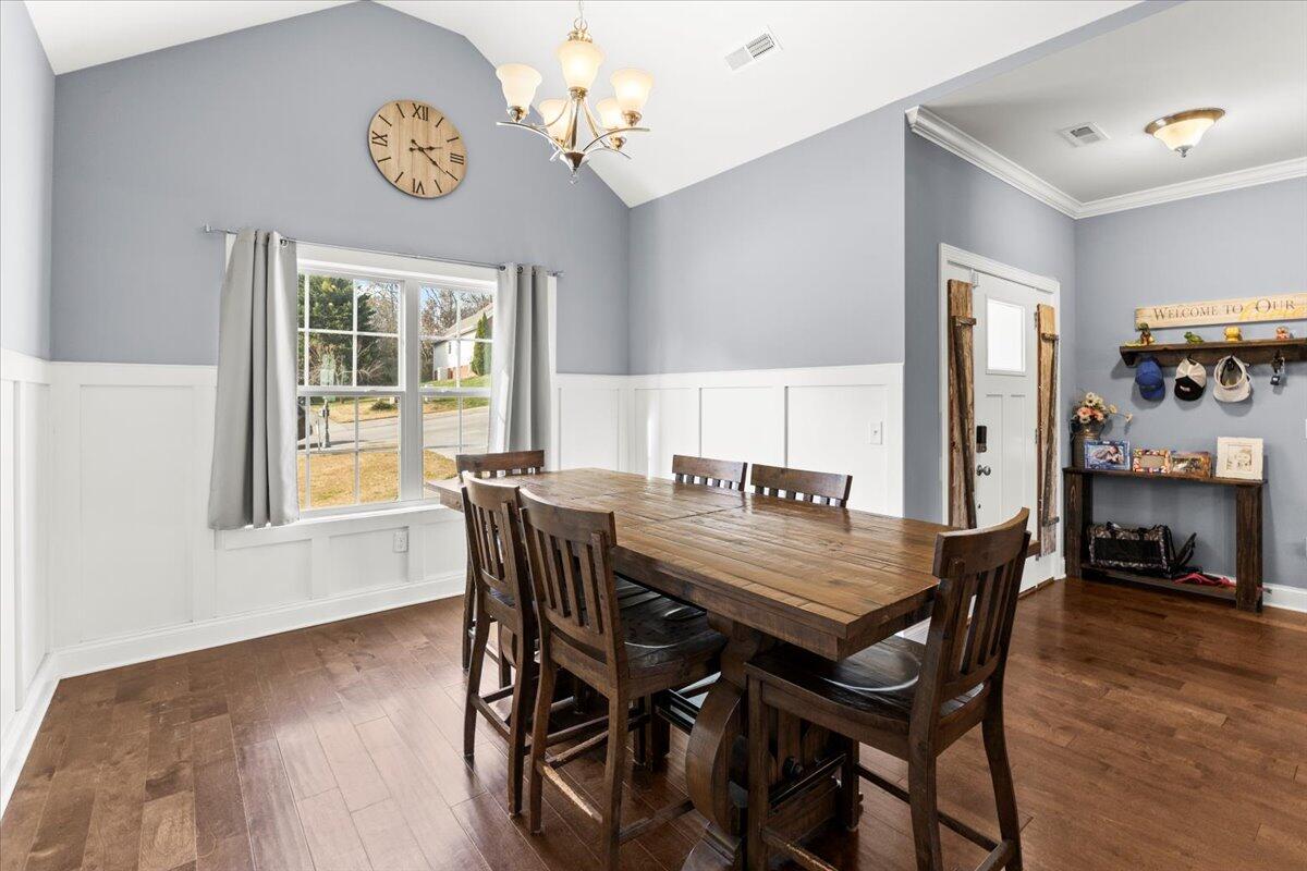 341 Peachtree Circle