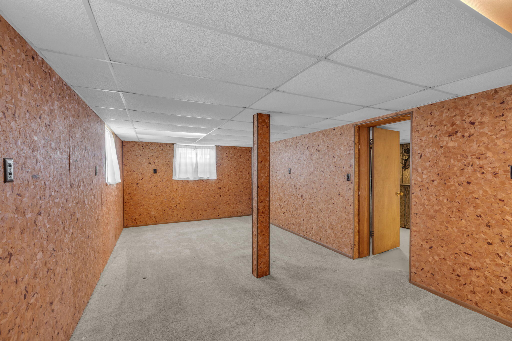 506 Crestview Circle