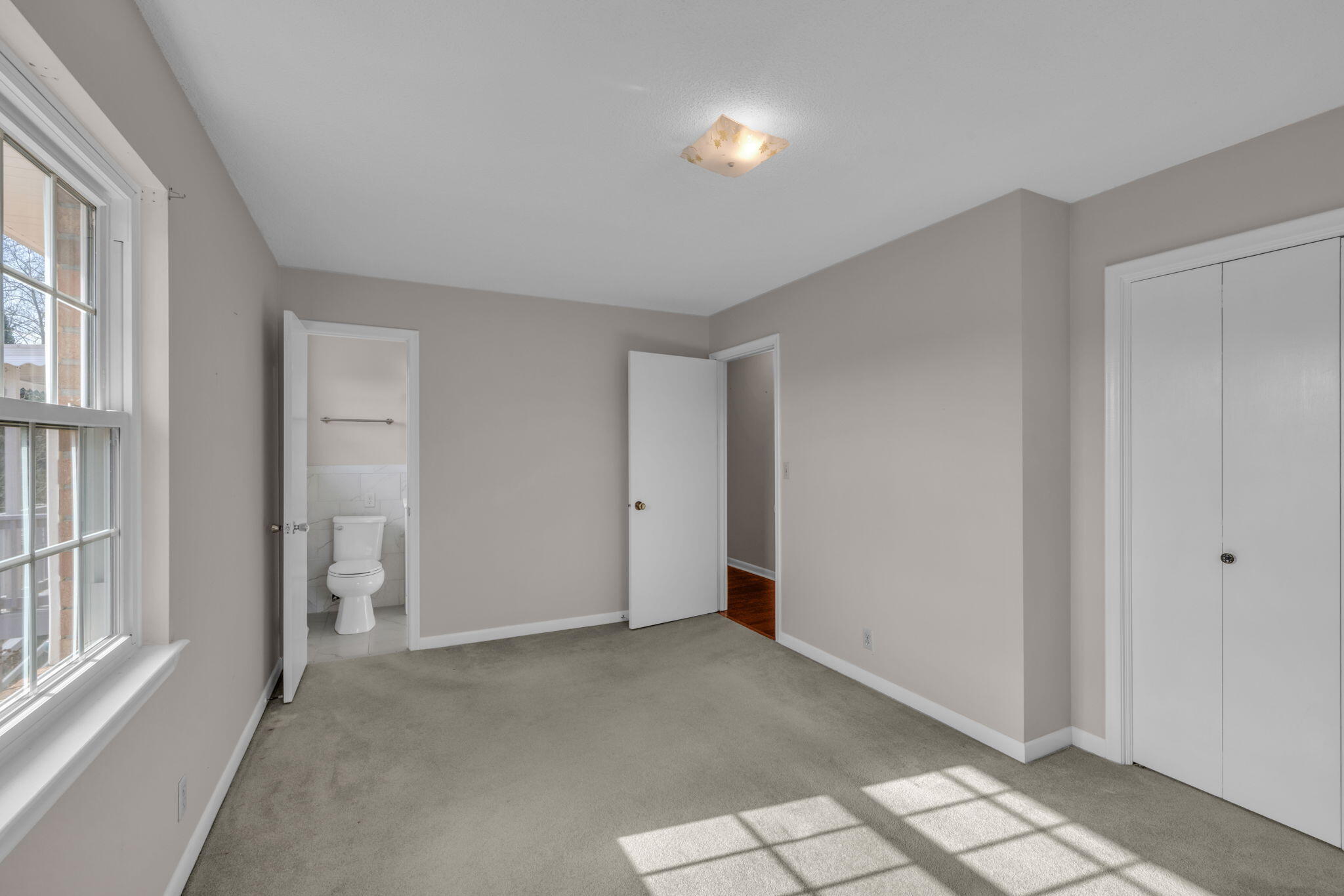 506 Crestview Circle