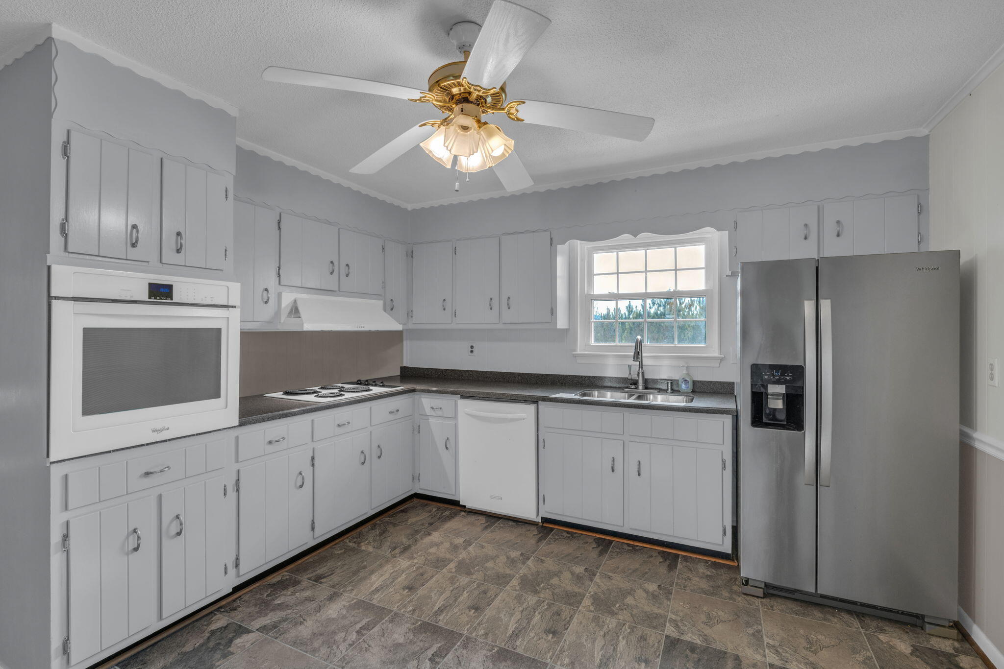 506 Crestview Circle