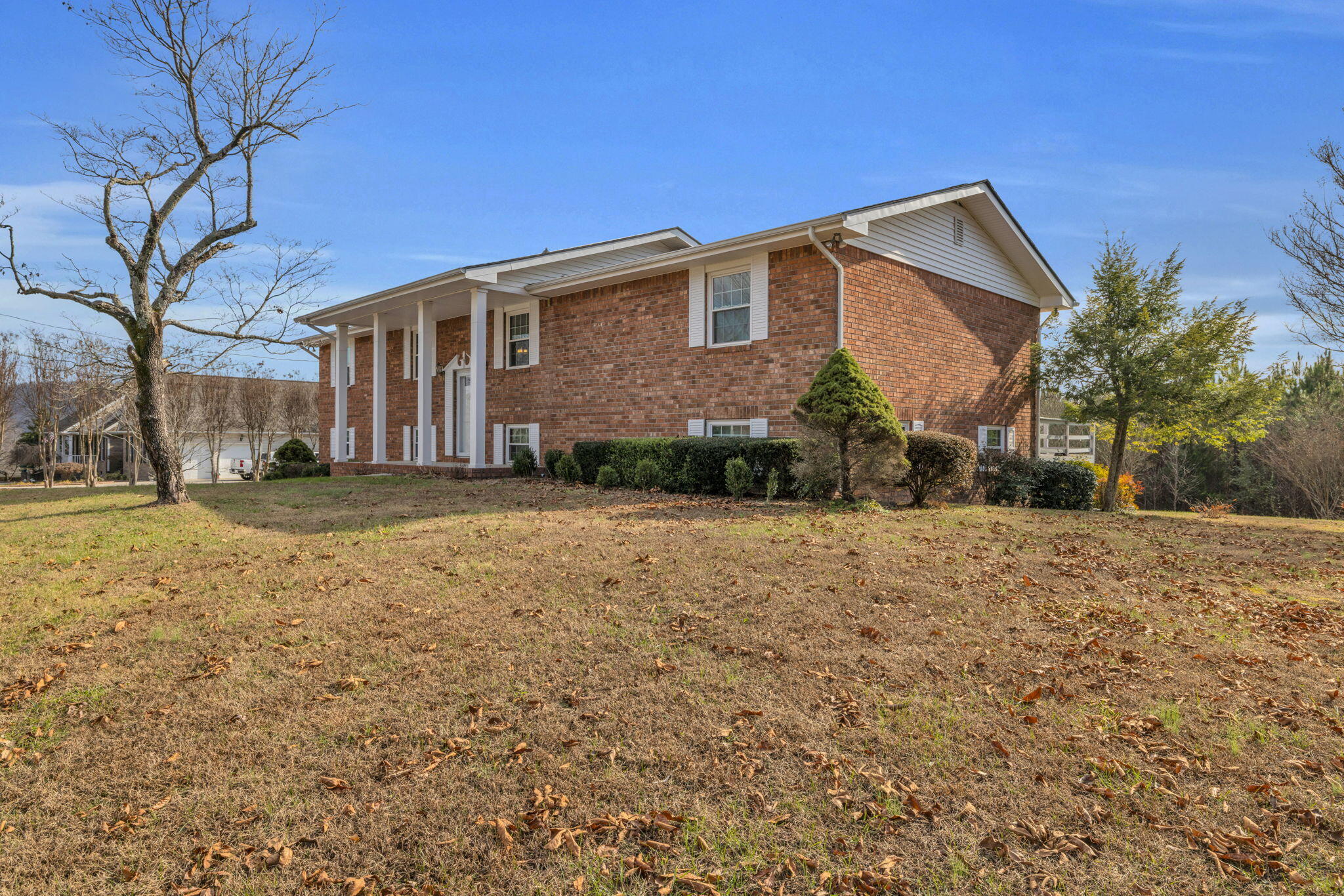 506 Crestview Circle