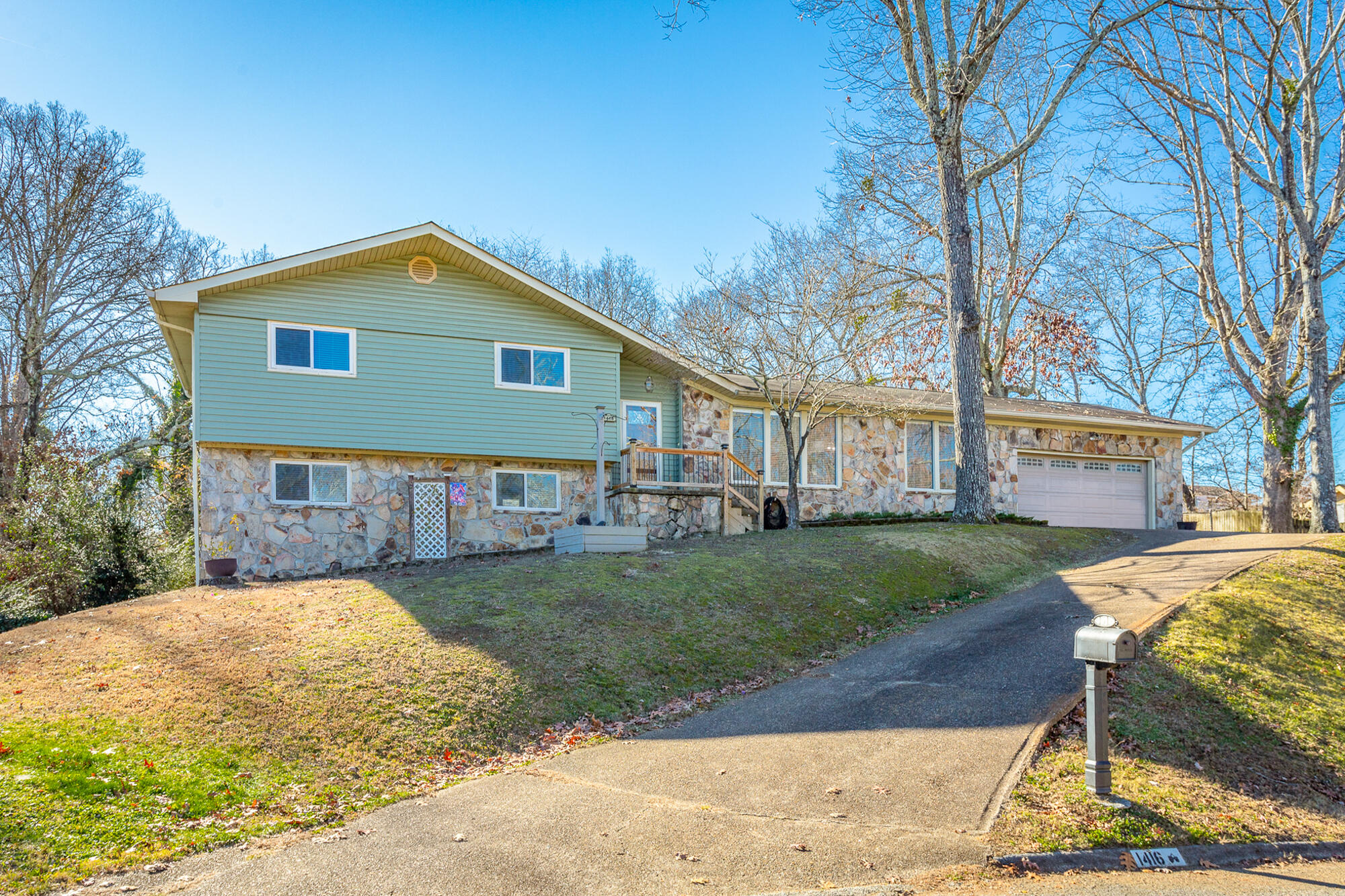1416 Highcrest Drive