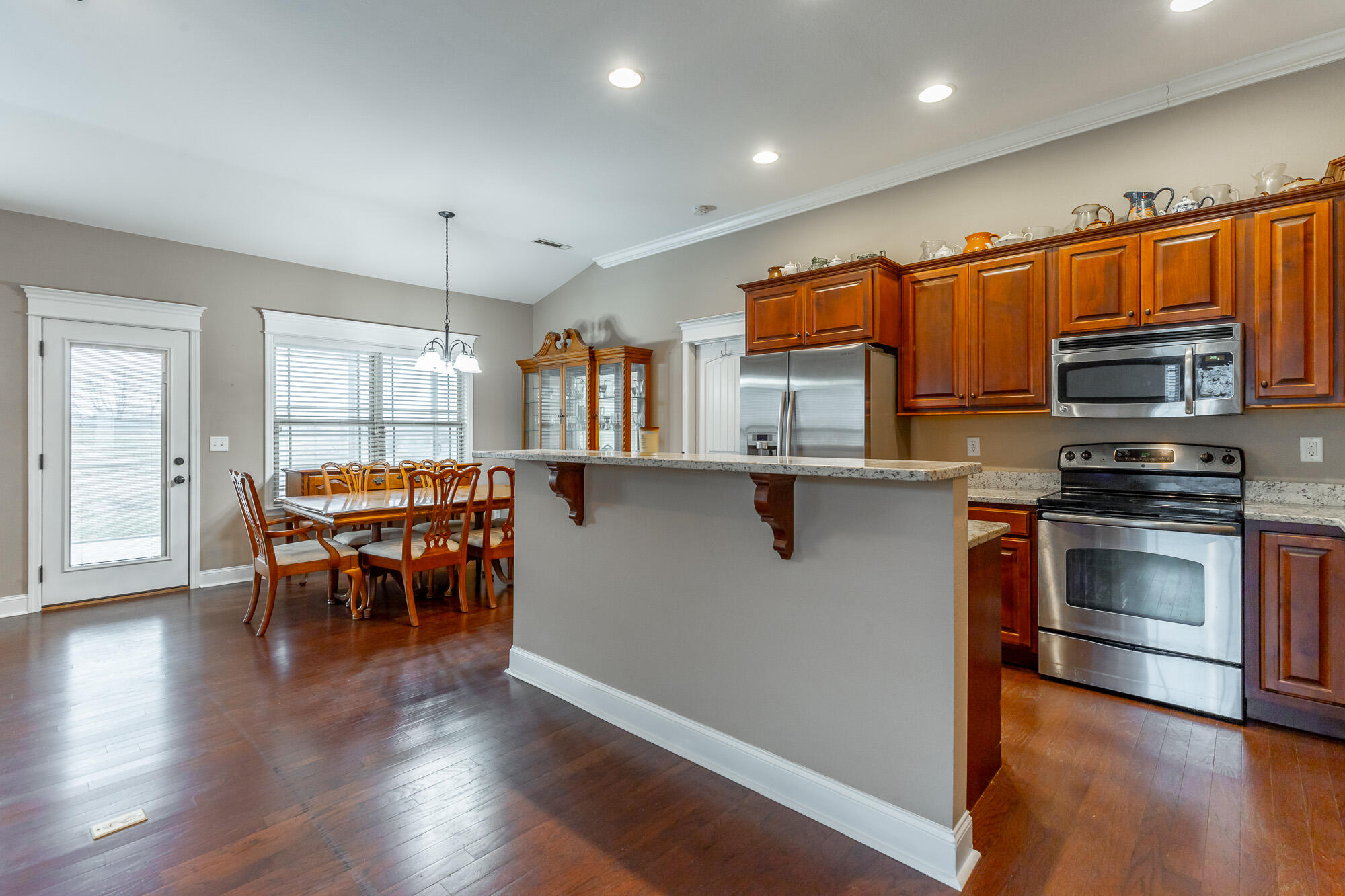 130 Hillhouse Lane