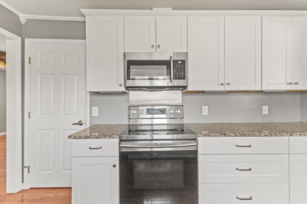 252 Langley Drive, LaFayette