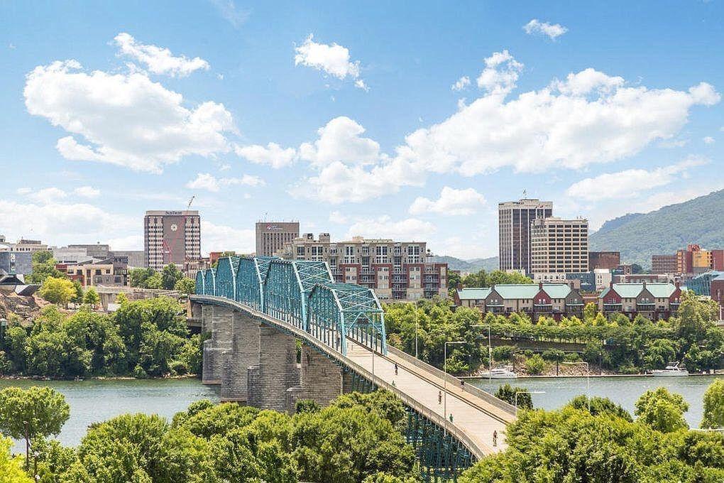 221 Delmont Street, 135