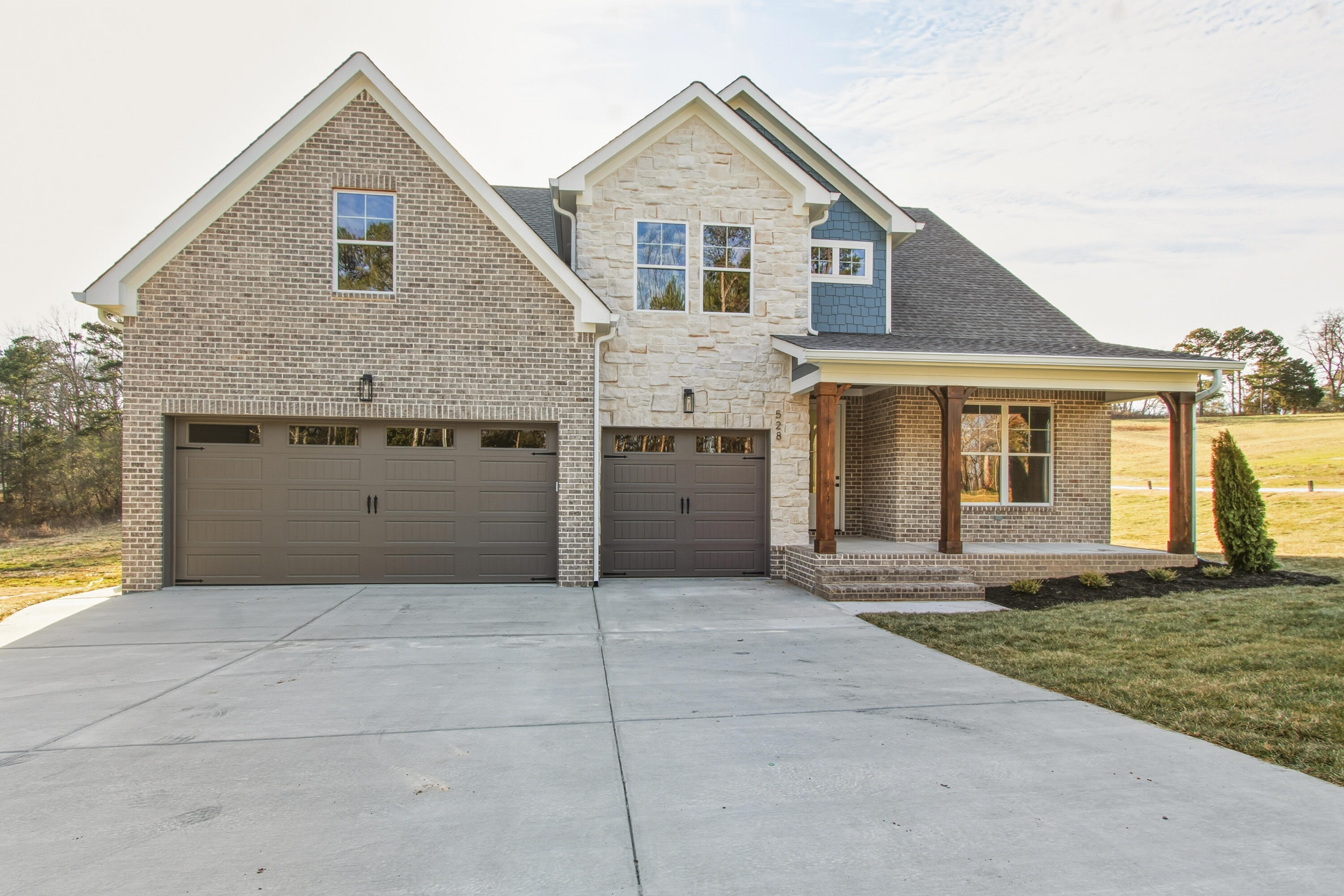 528 Wilkinson Road NE