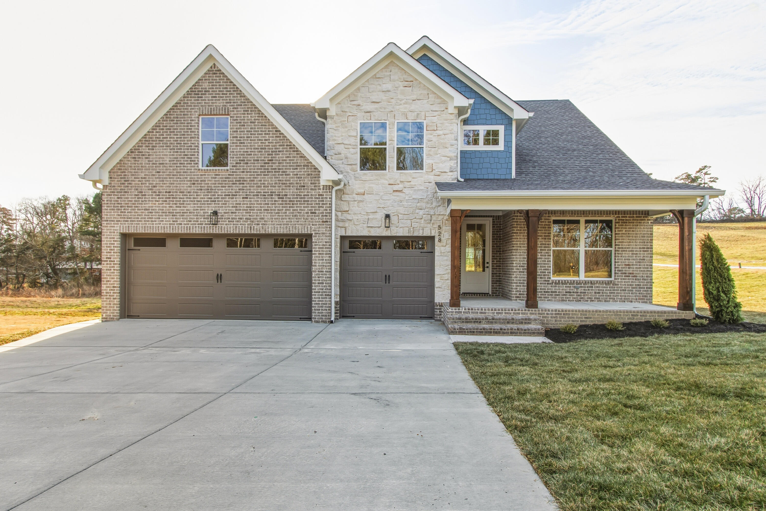 528 Wilkinson Road NE