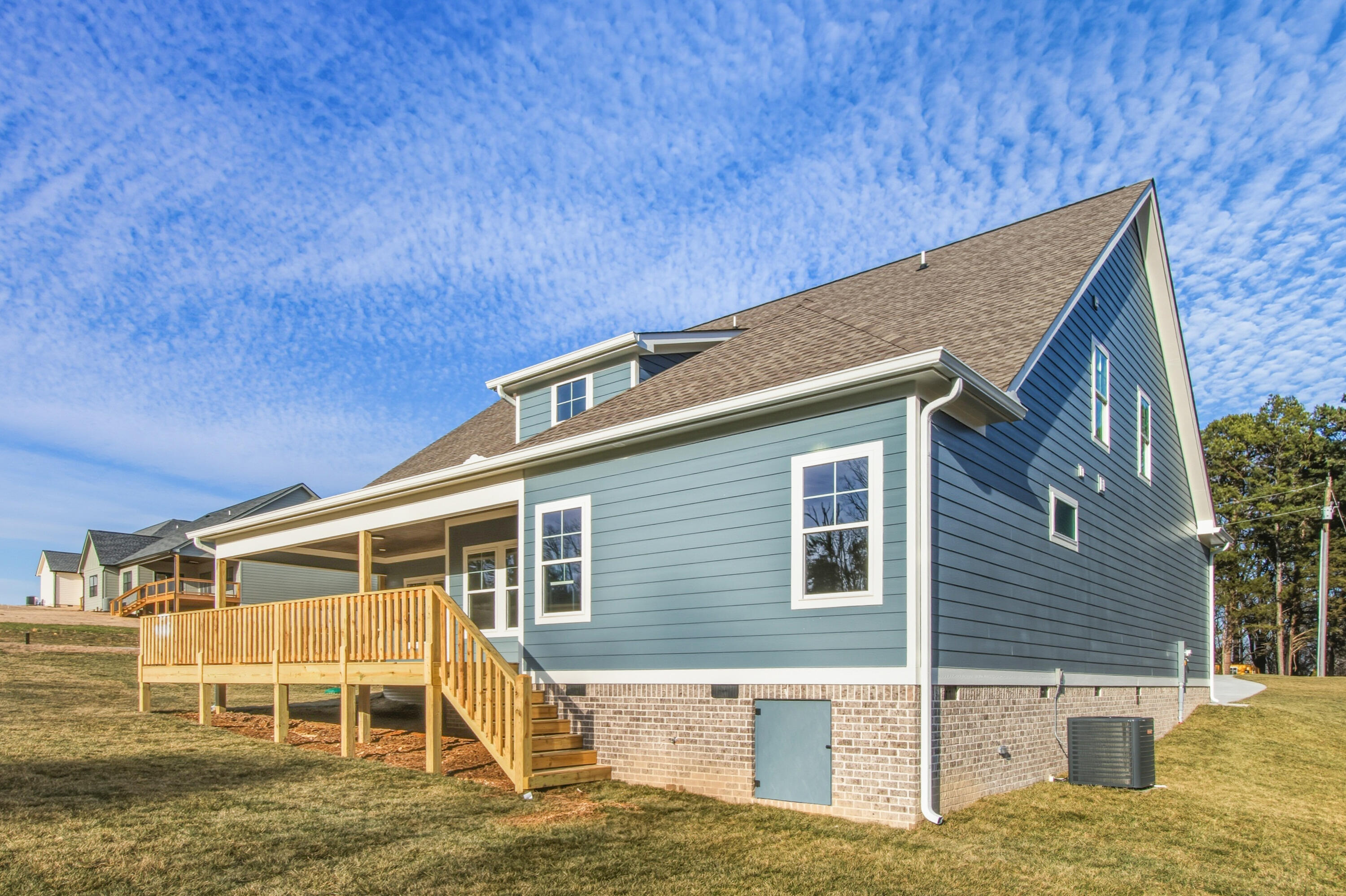 528 Wilkinson Road NE