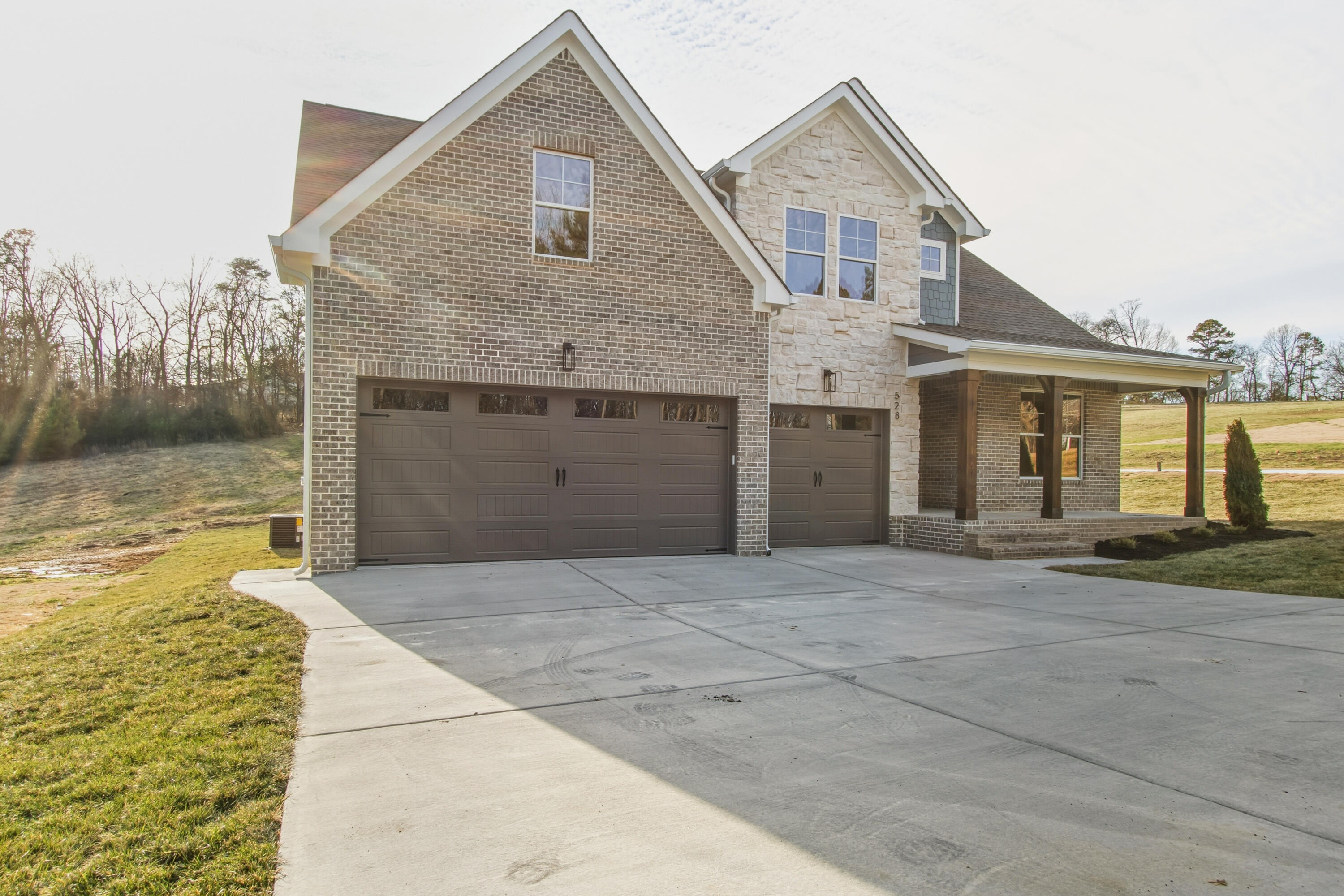 528 Wilkinson Road NE