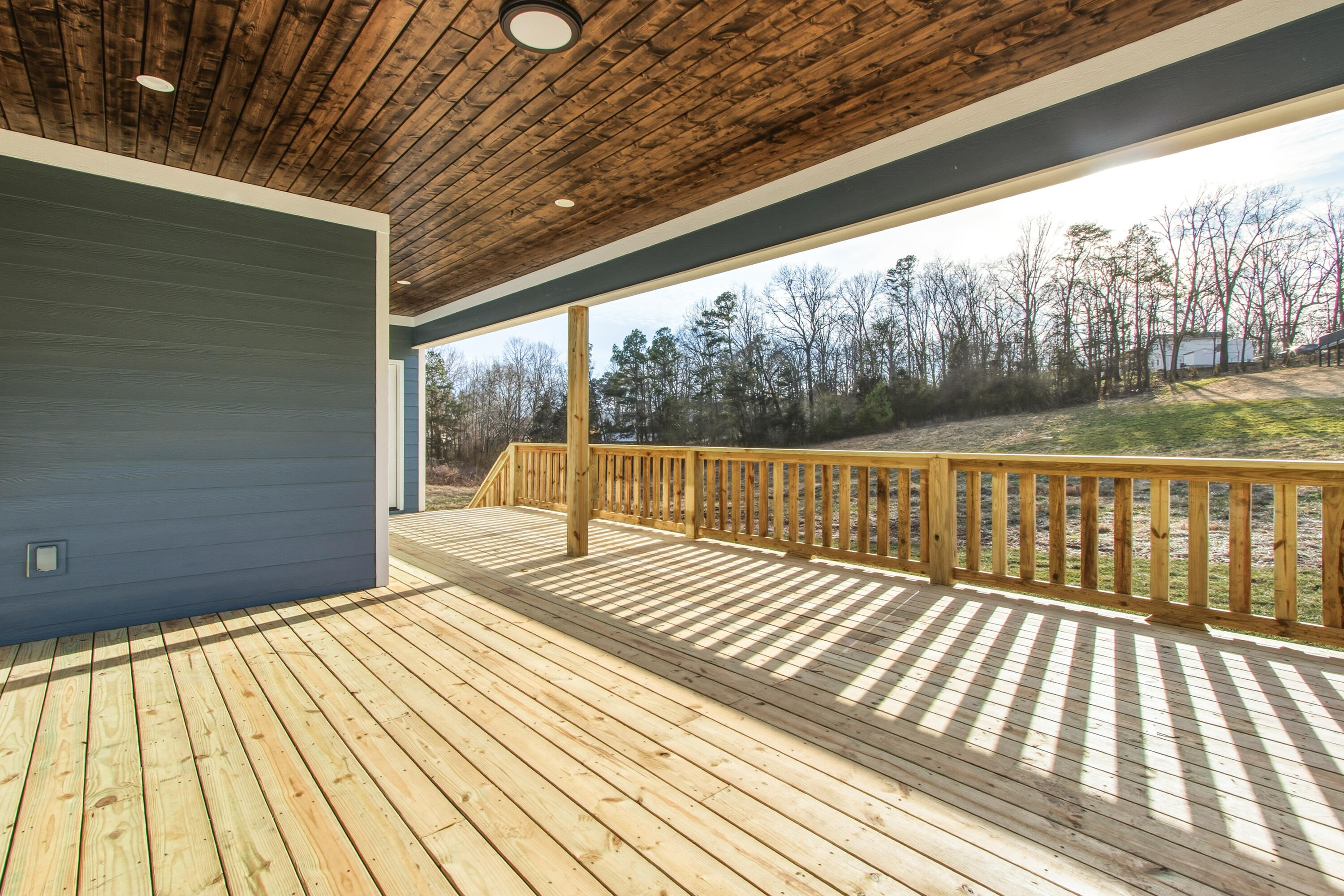 528 Wilkinson Road NE