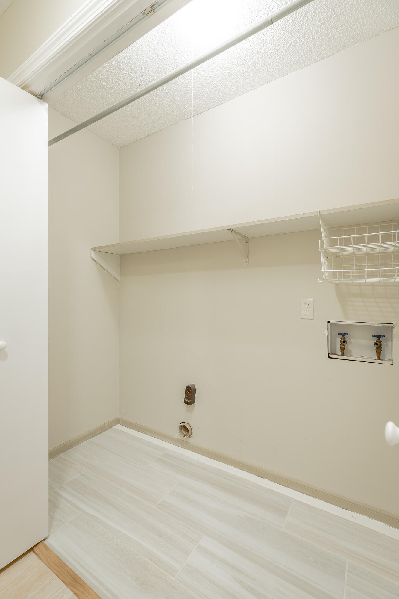 6445 Brookmead Circle