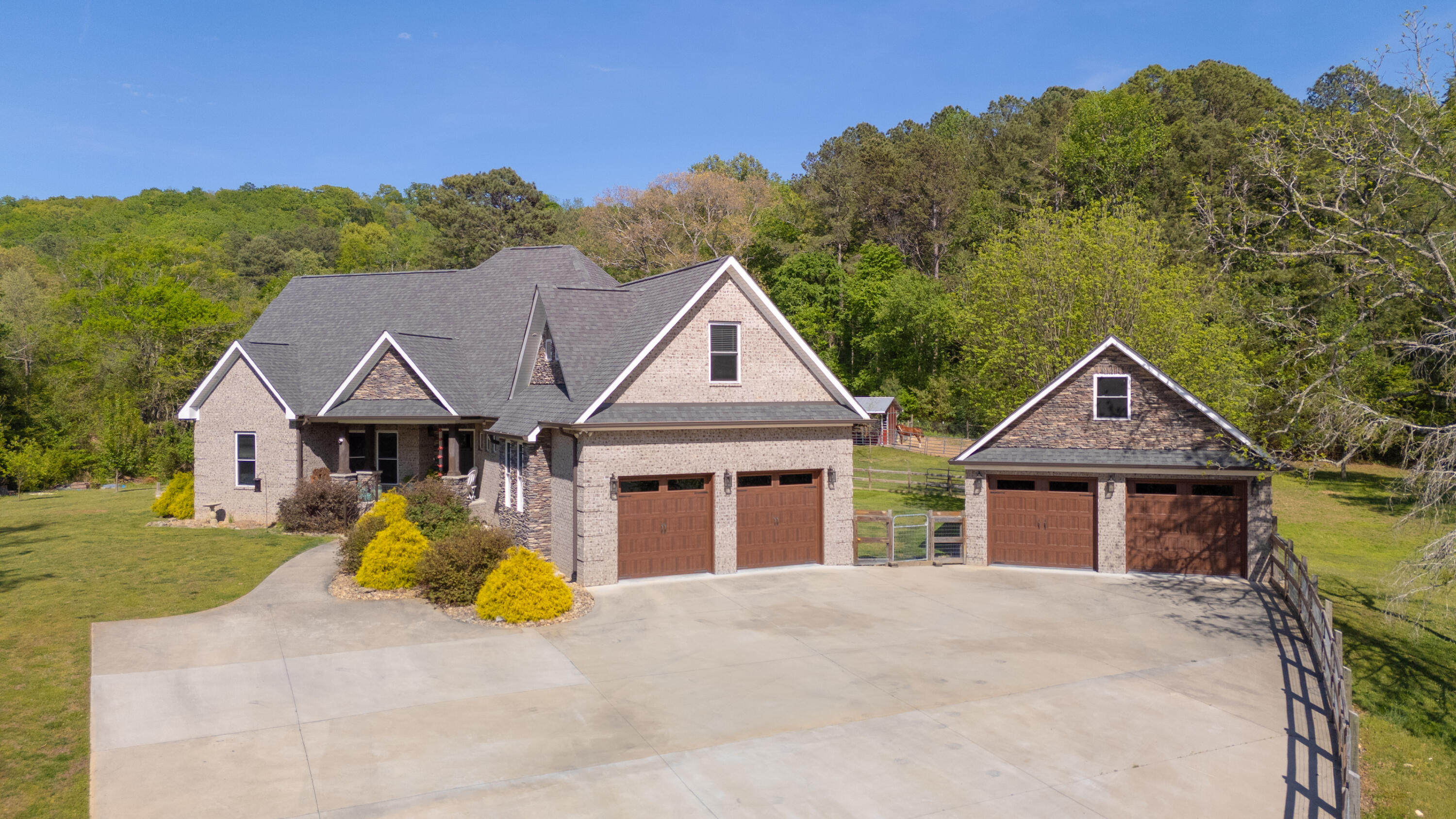 417 Davis Ridge Road