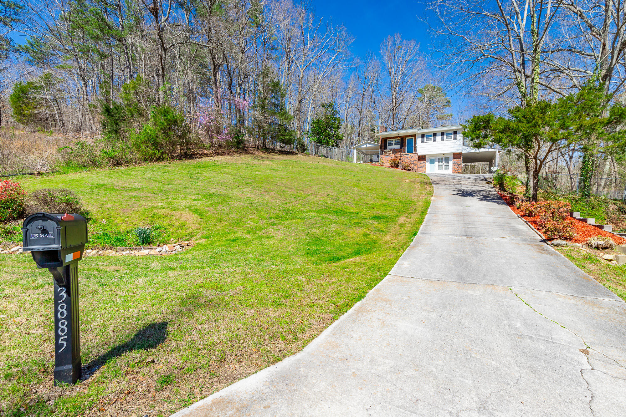 3885 Hwy 41