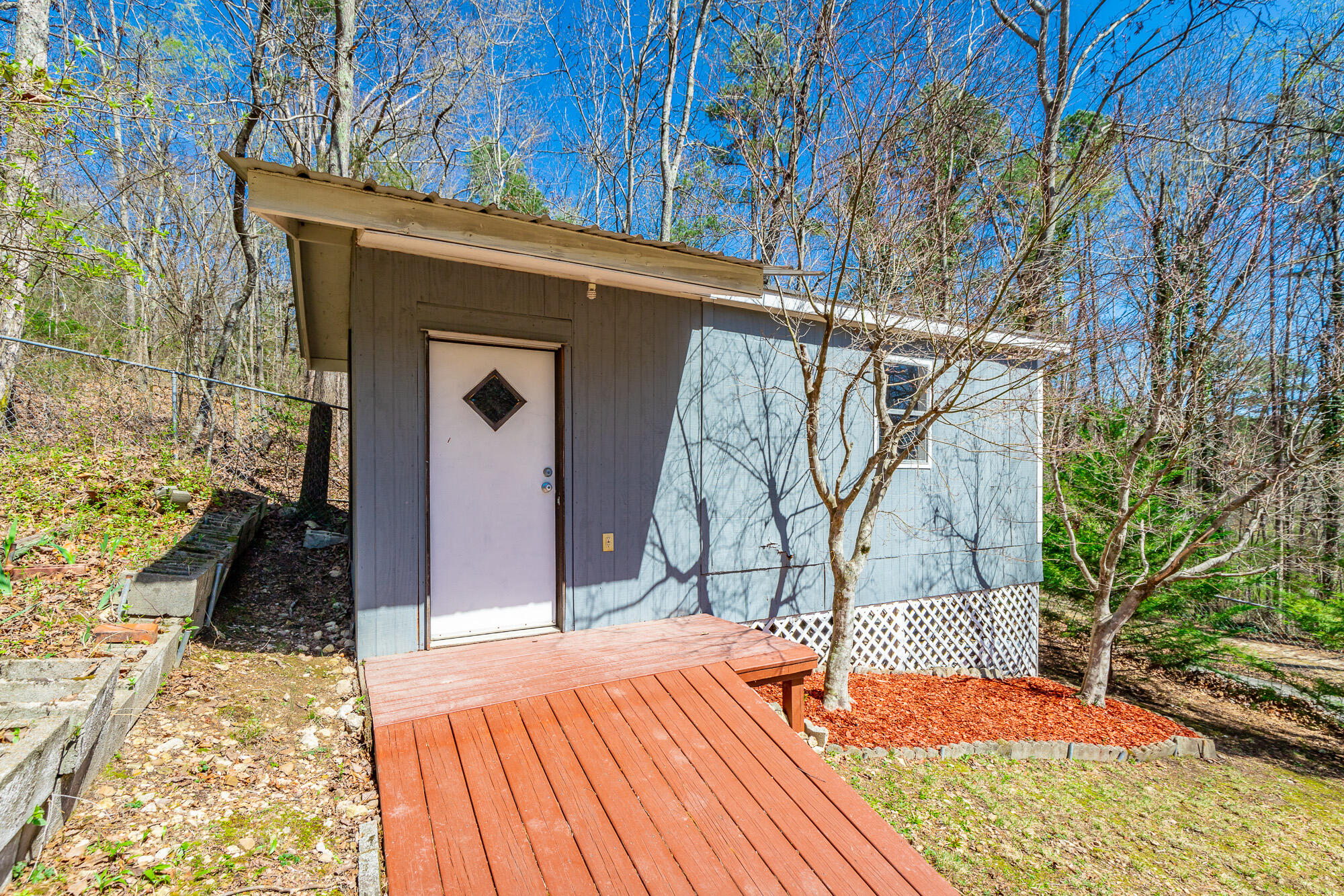 3885 Hwy 41