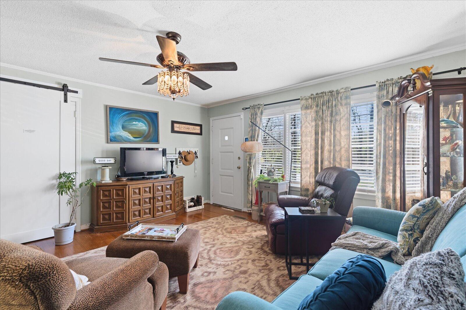 627 Mission Ridge Road