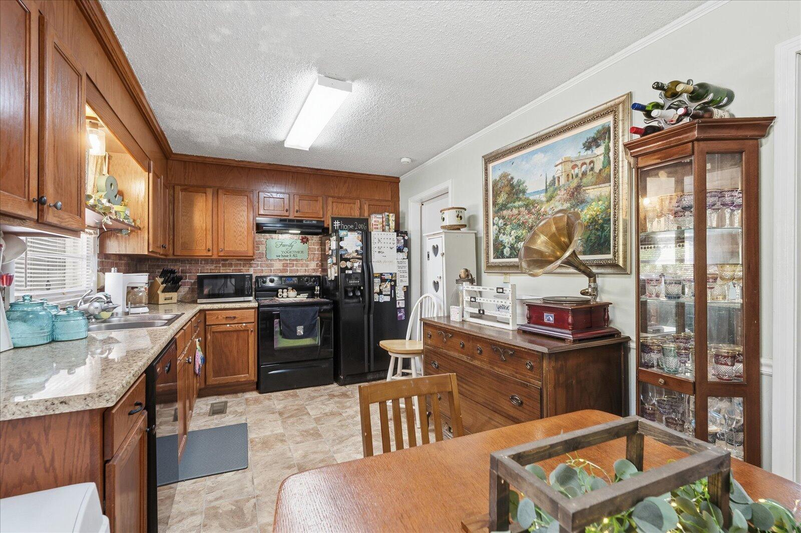 627 Mission Ridge Road