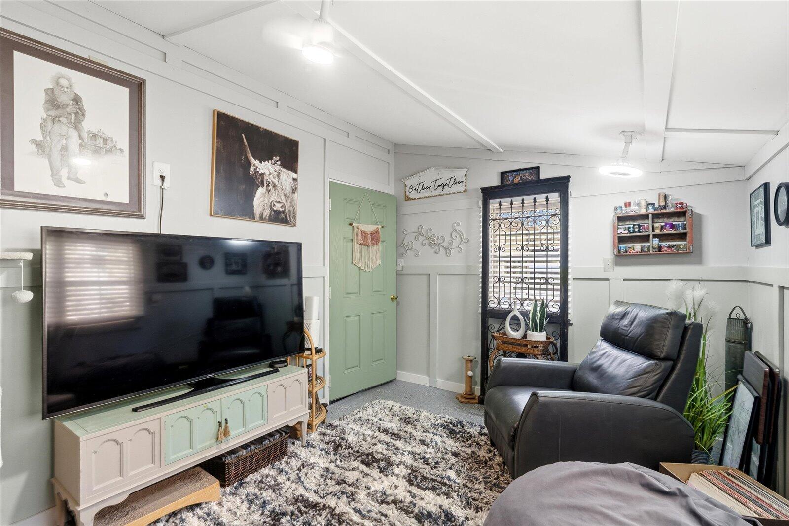 627 Mission Ridge Road