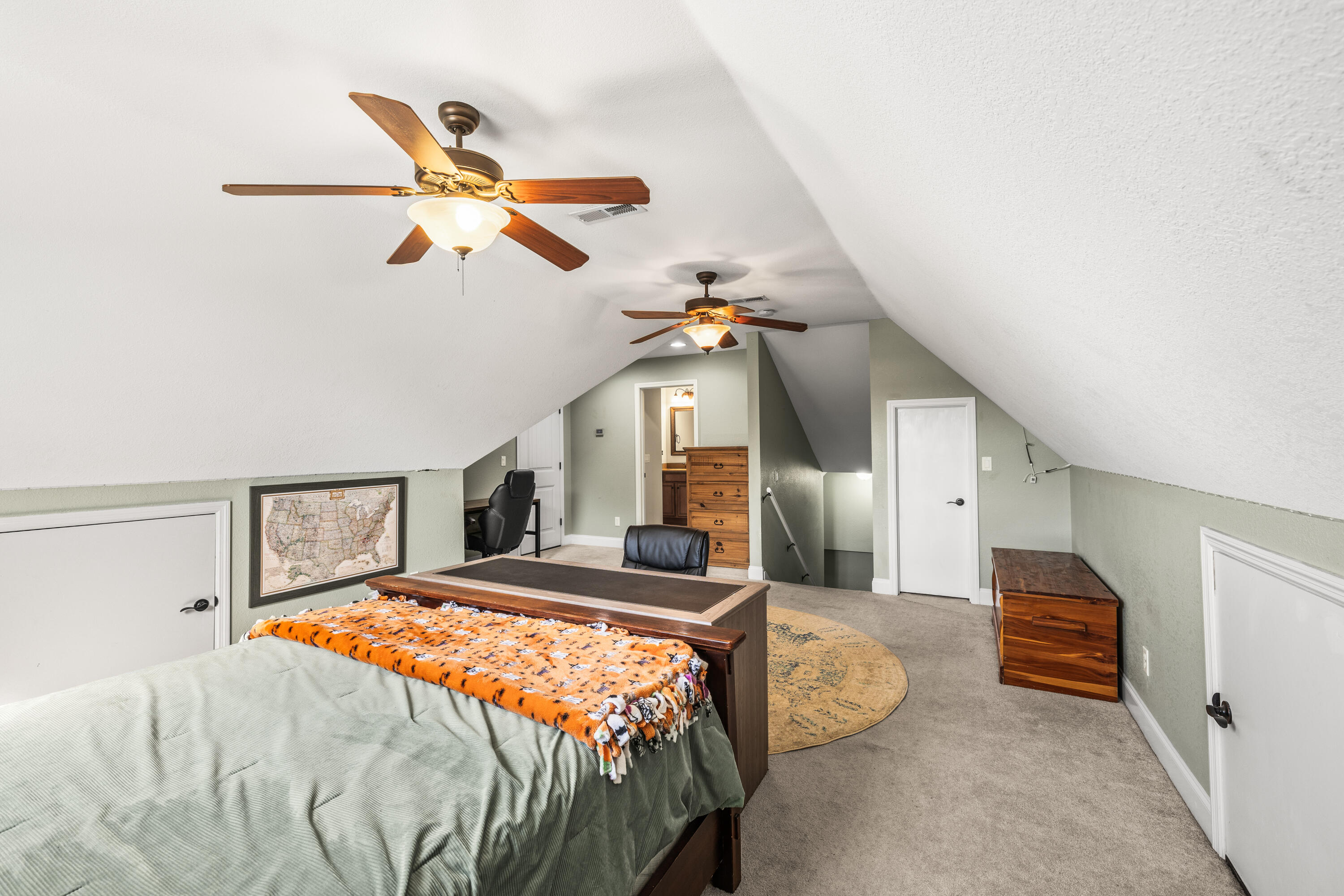 11 Sawtooth Oak Trail