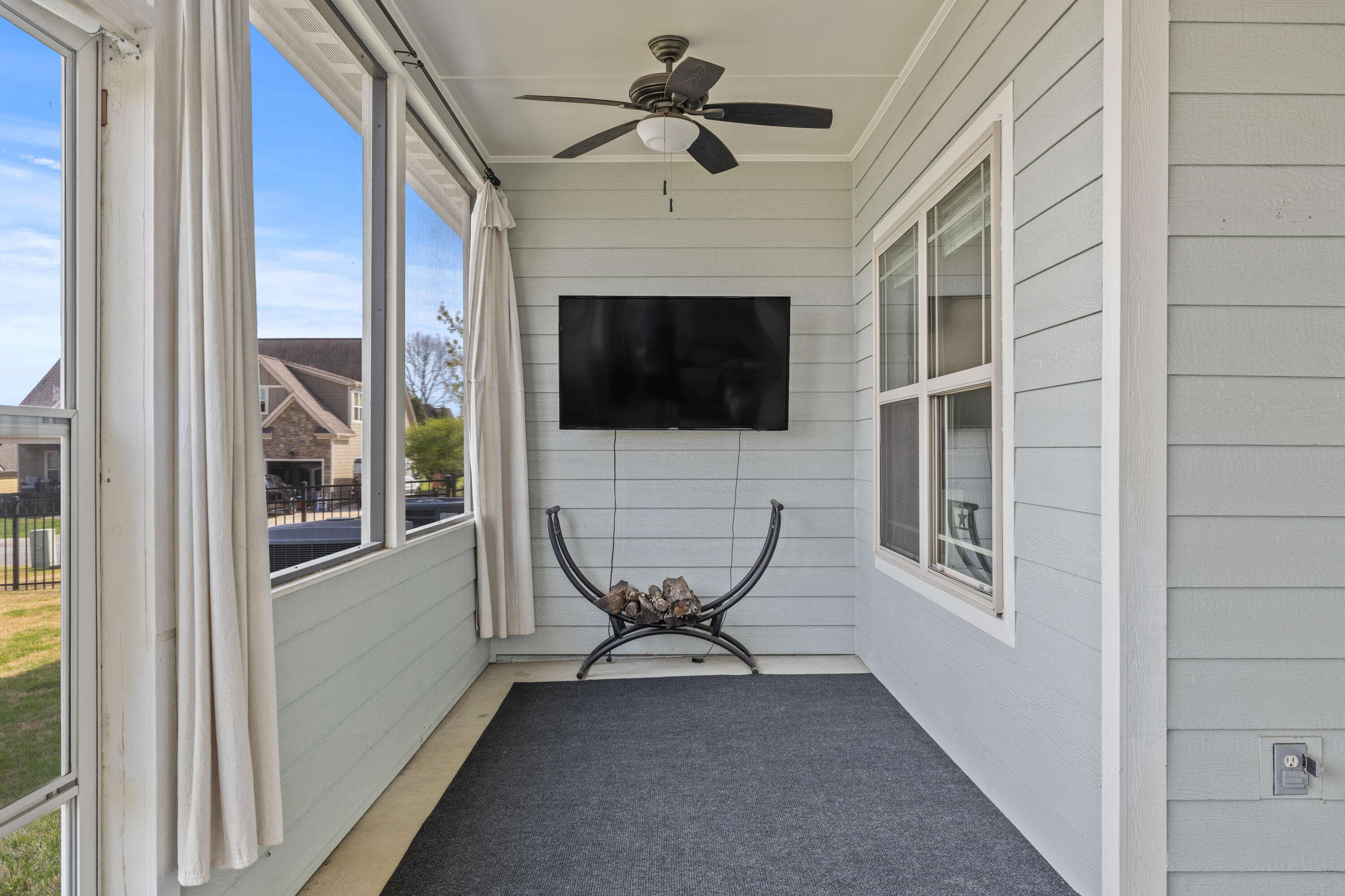 11 Sawtooth Oak Trail