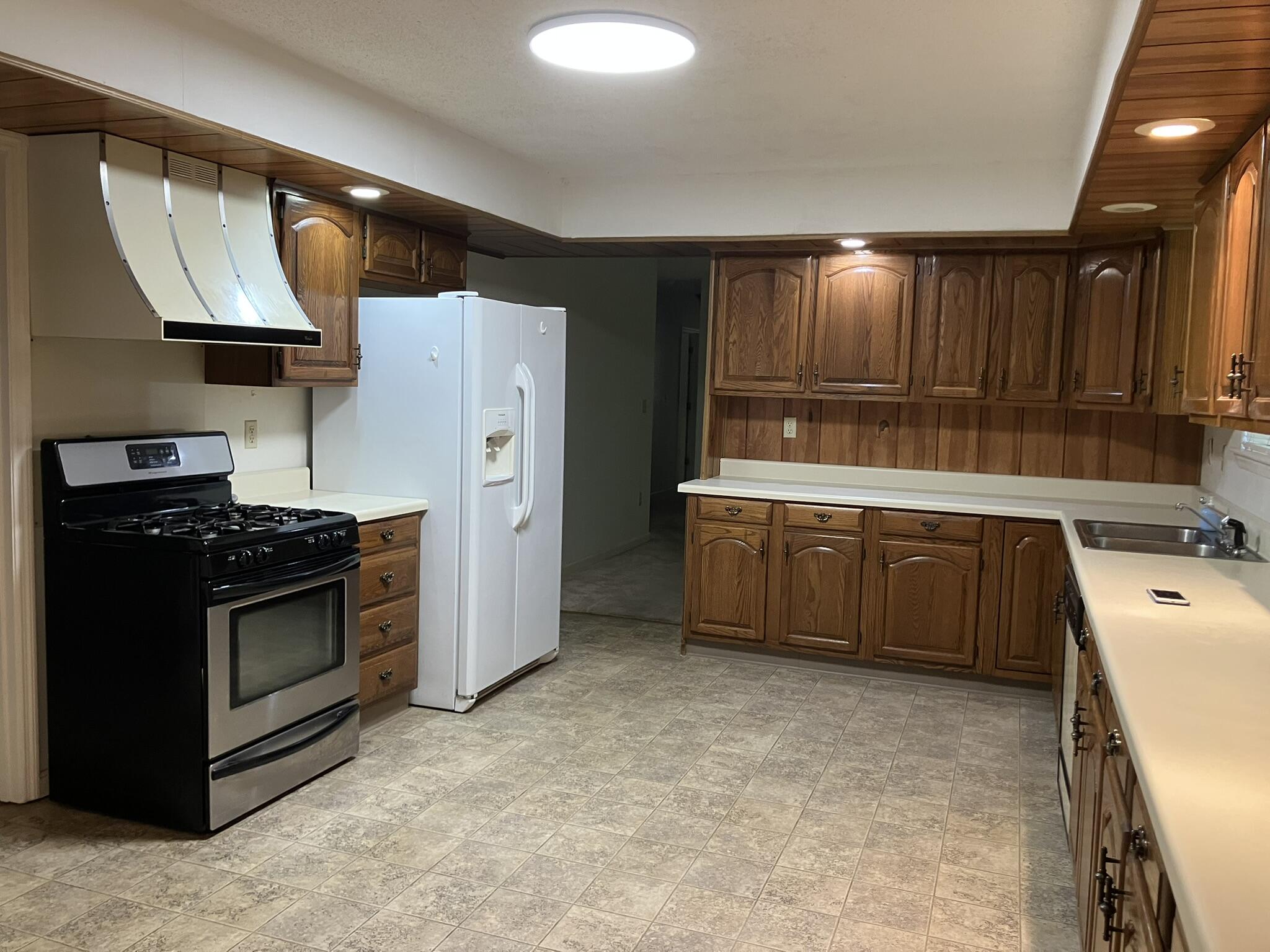 528 S Seminole Drive
