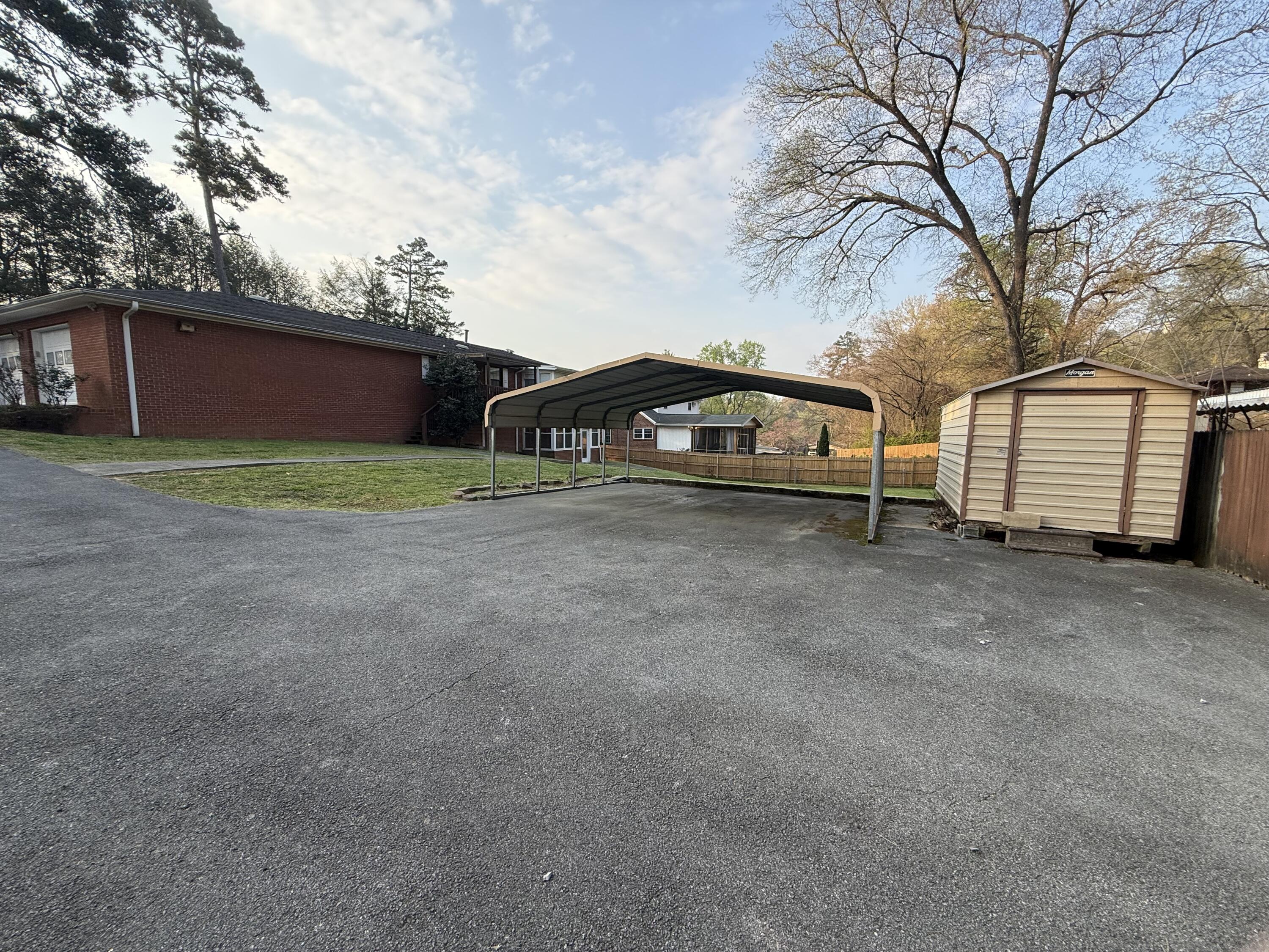 528 S Seminole Drive