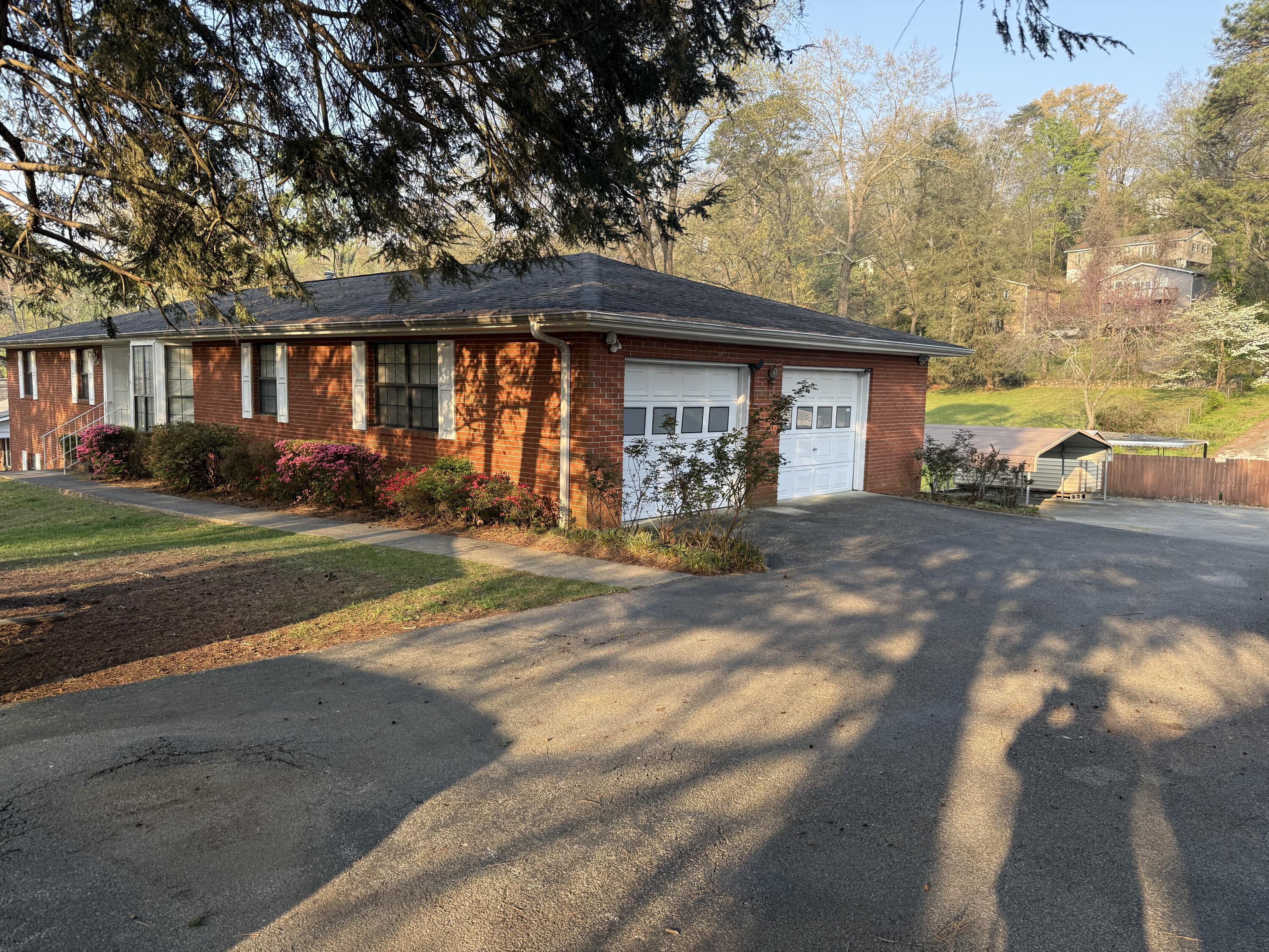 528 S Seminole Drive