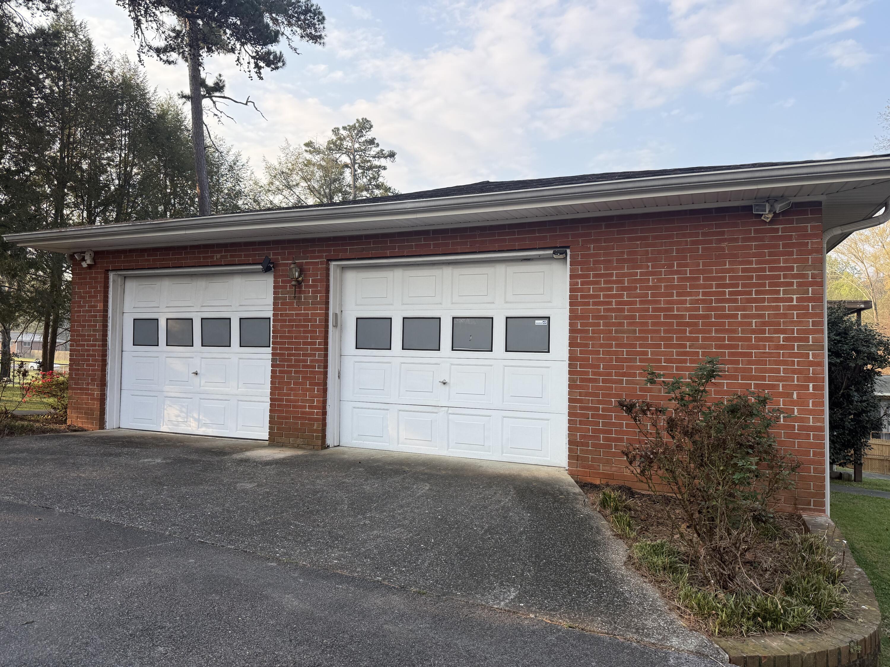 528 S Seminole Drive